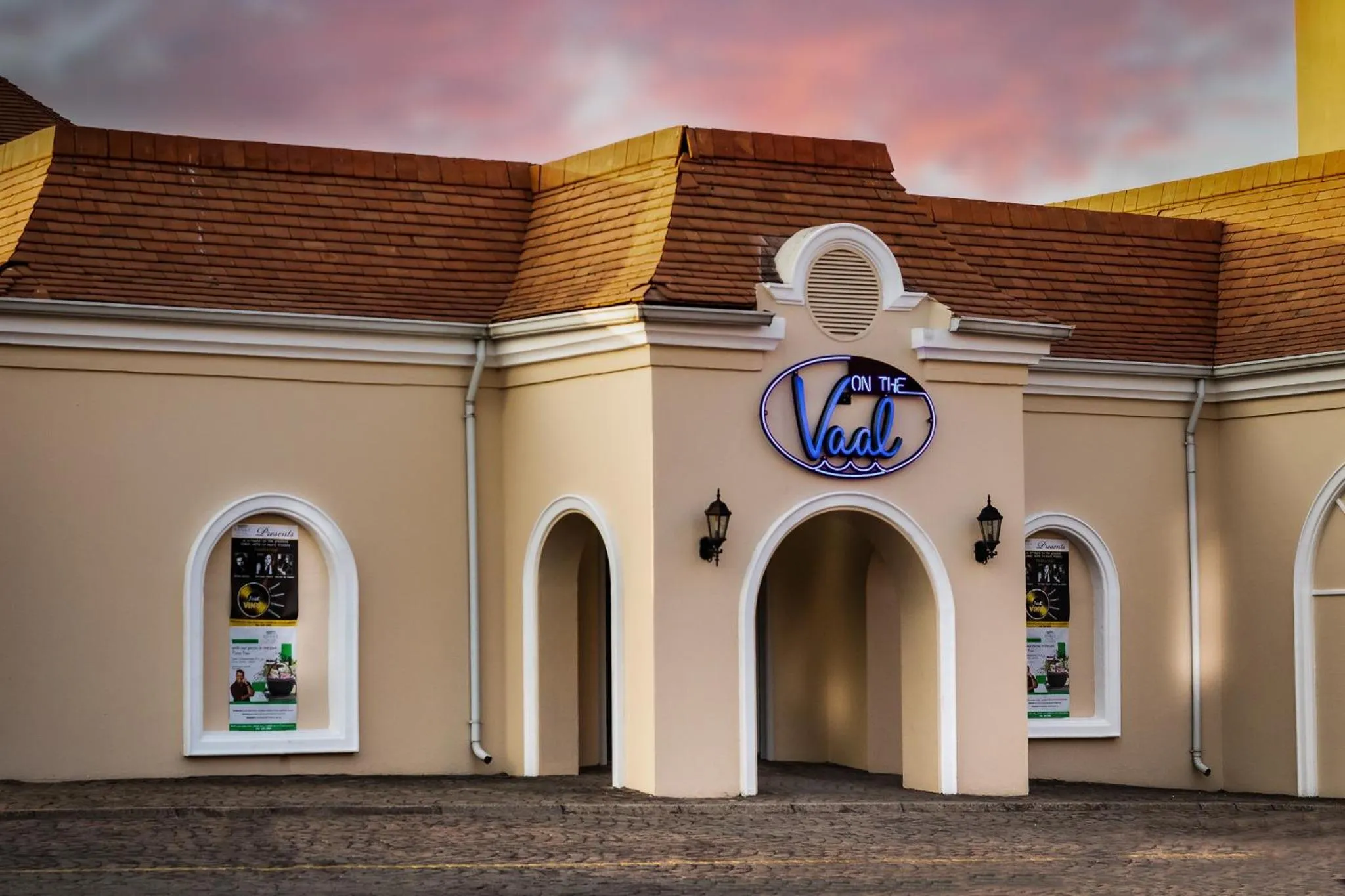 Property building in Riviera on Vaal Resort