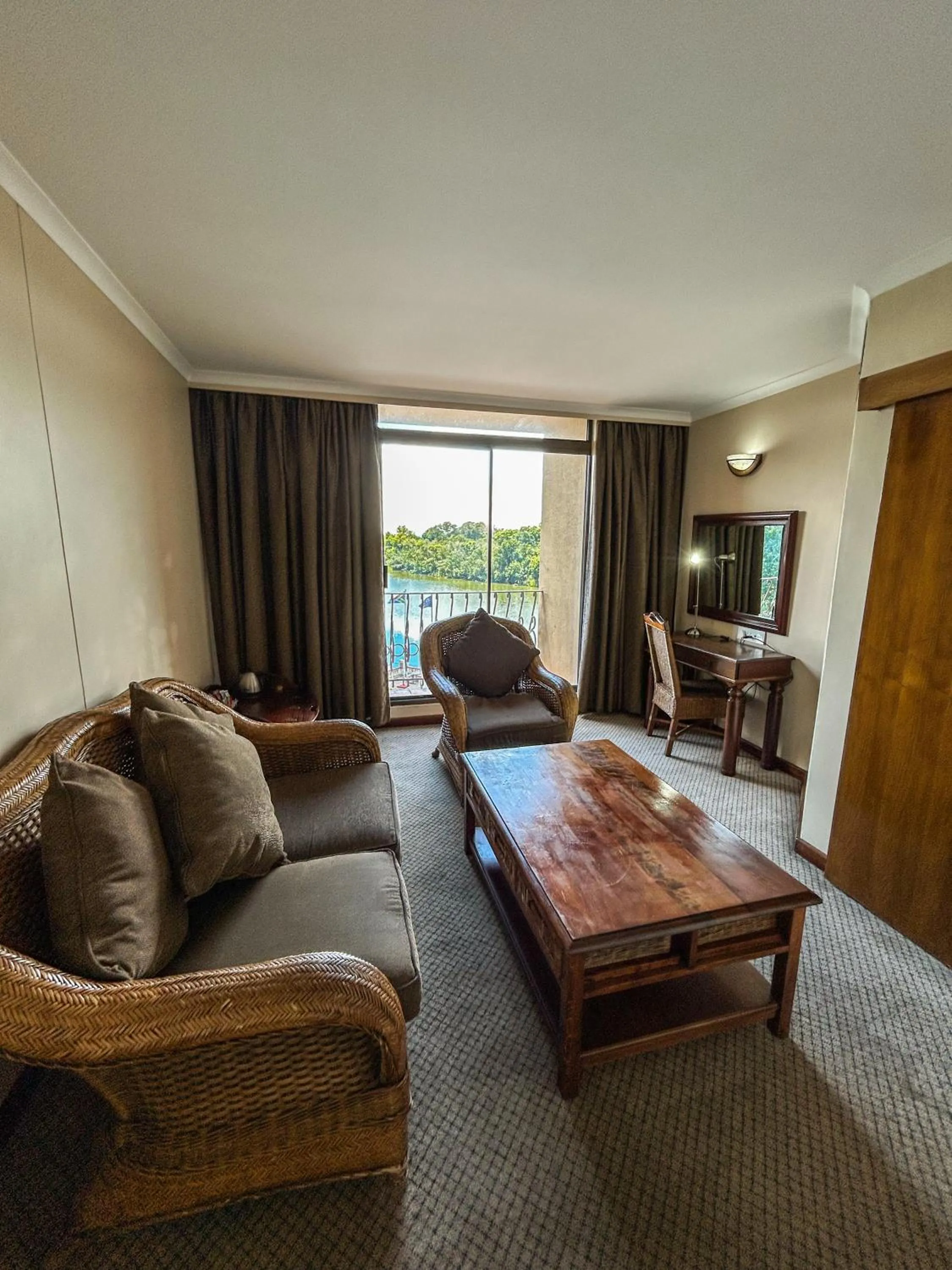 Living room, Bed in Riviera on Vaal Resort
