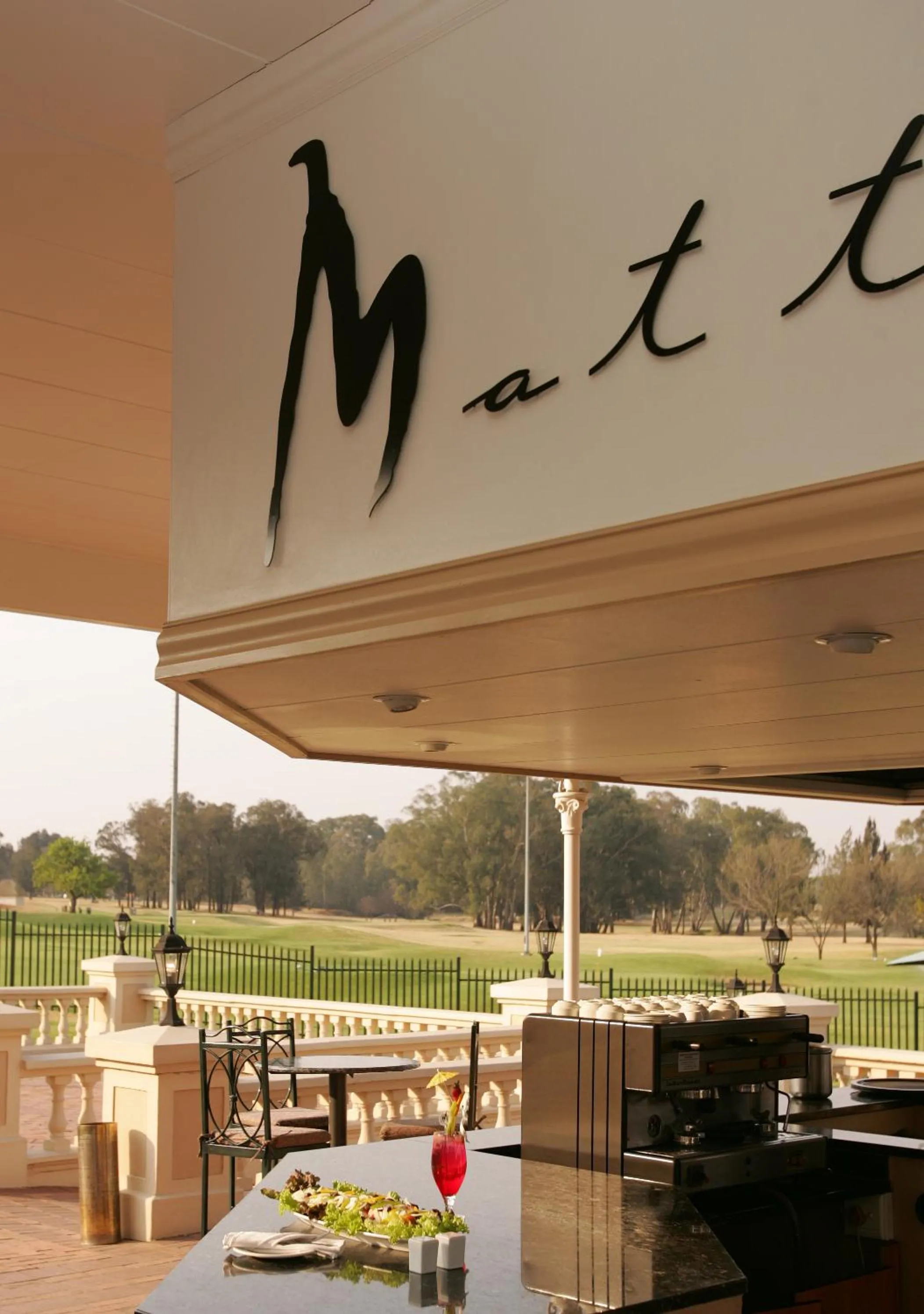 Restaurant/places to eat in Riviera on Vaal Resort