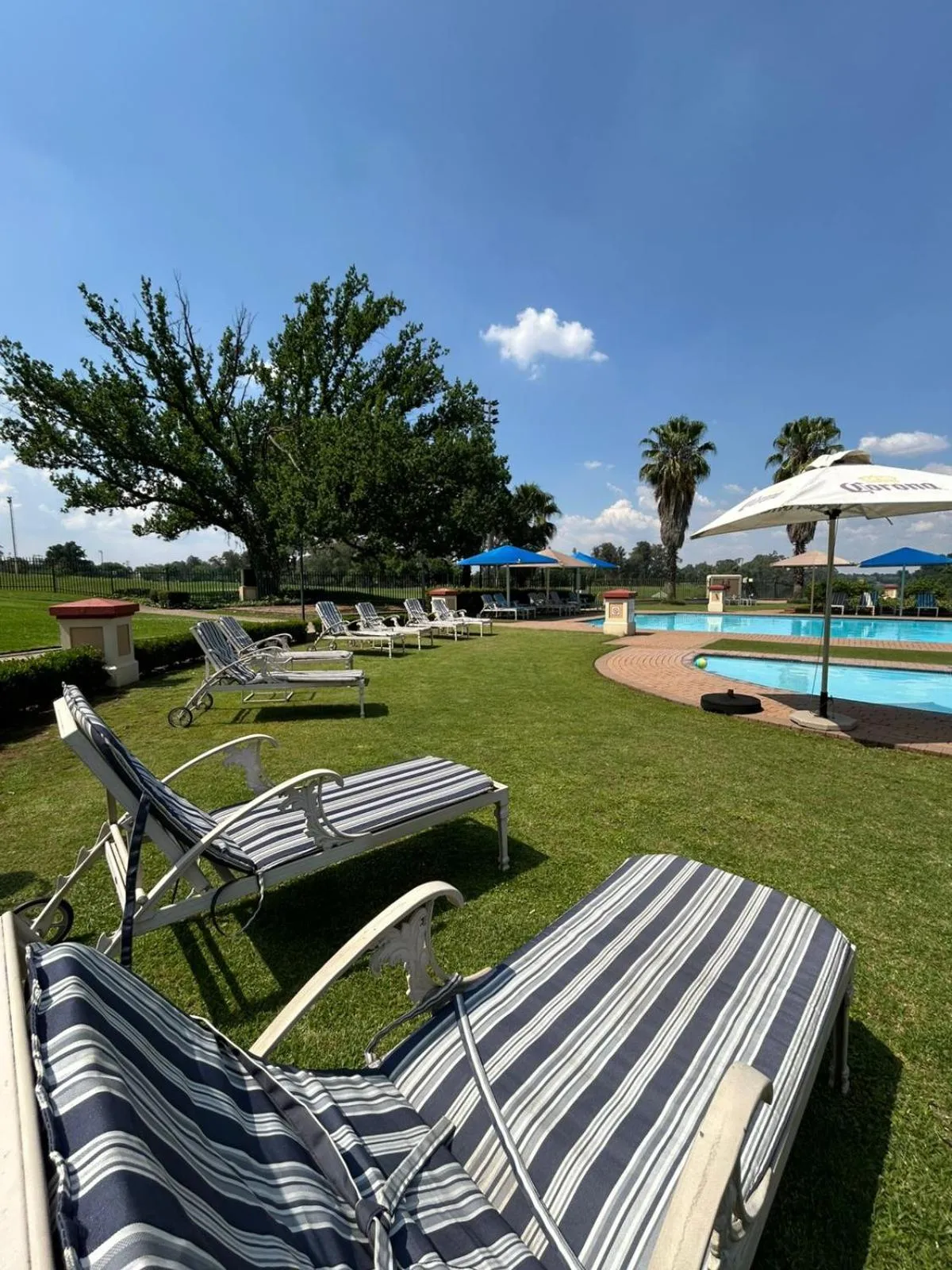 Swimming pool in Riviera on Vaal Resort