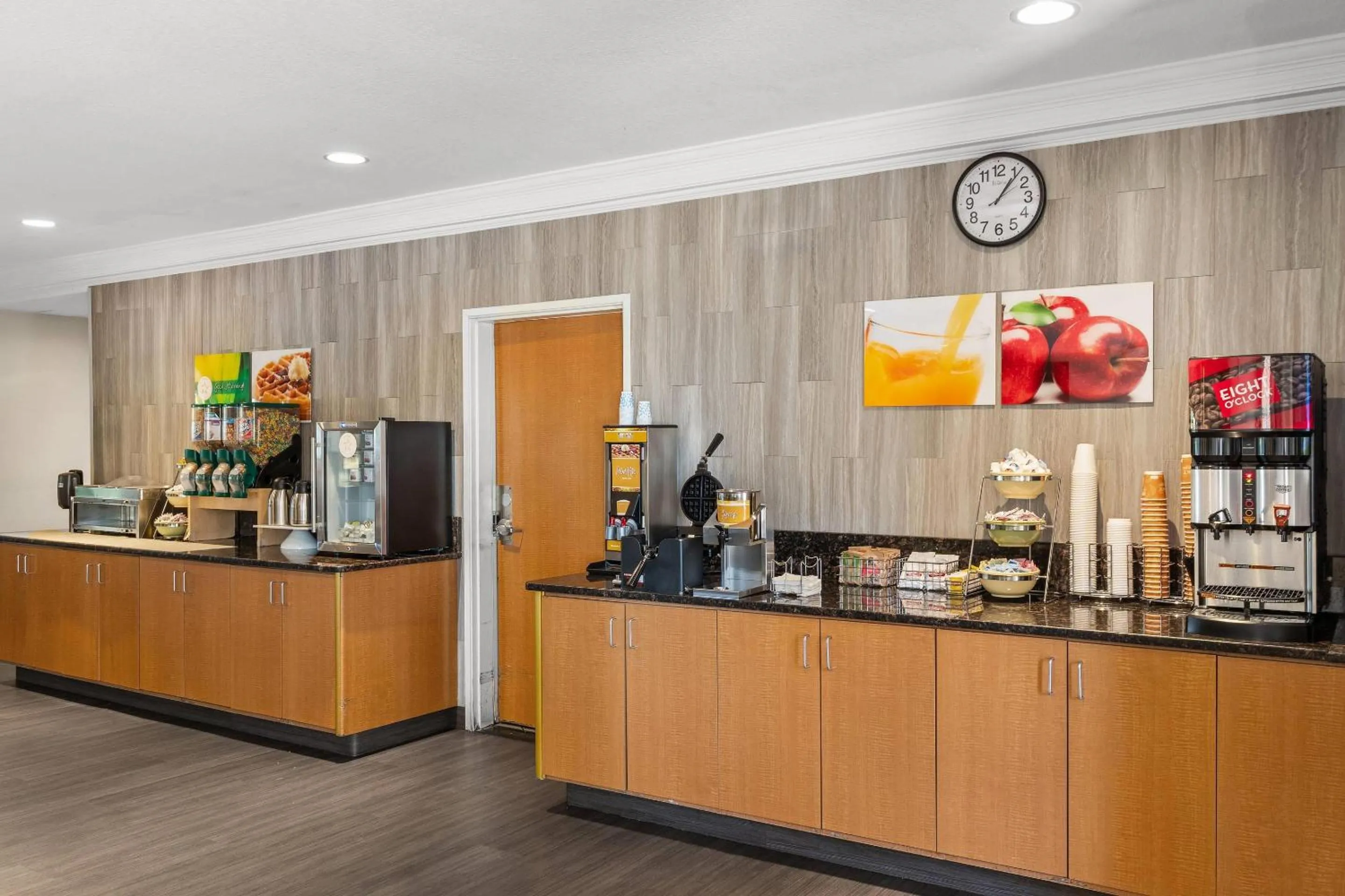 Breakfast in Quality Inn & Suites Denver International Airport