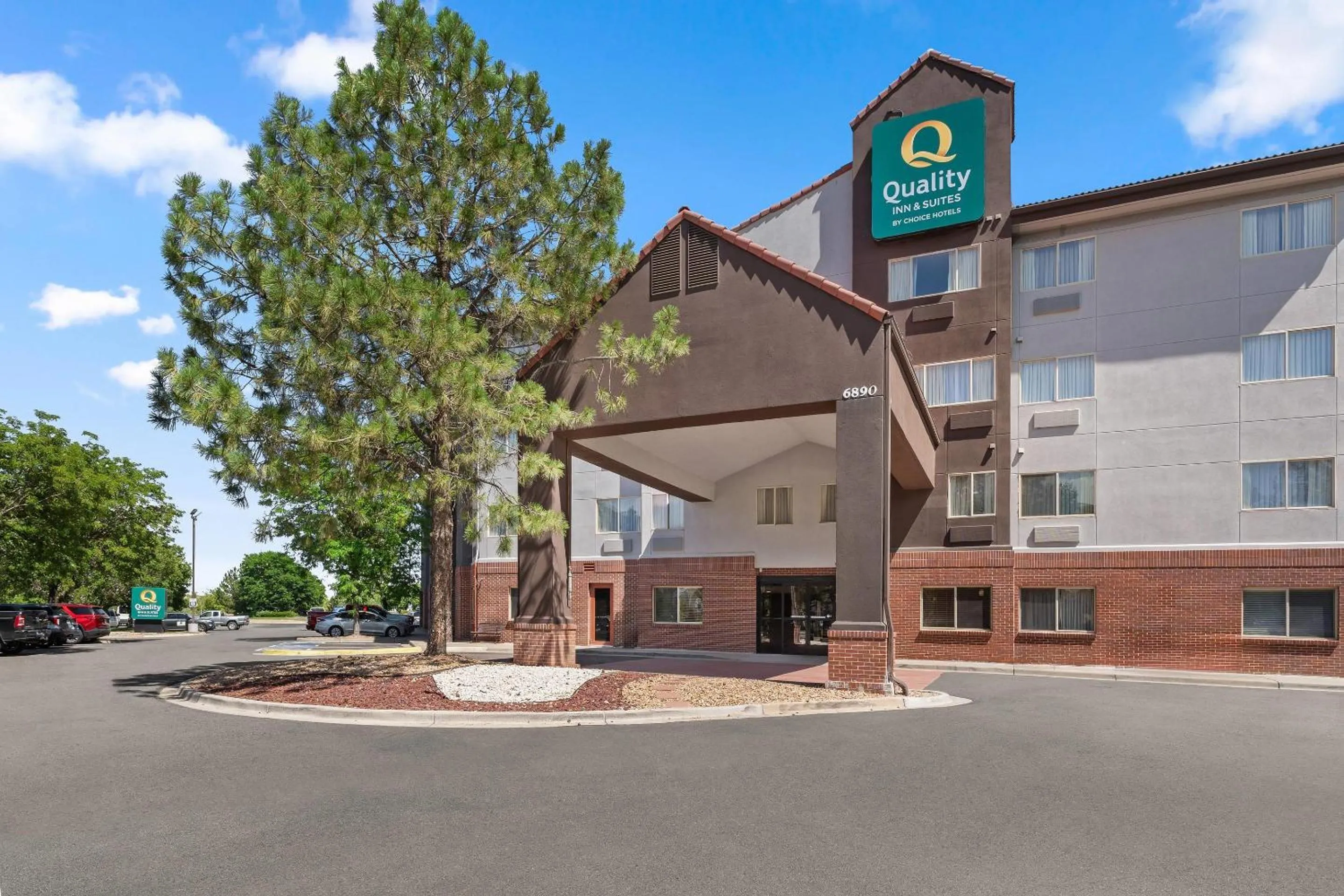 Property building in Quality Inn & Suites Denver International Airport