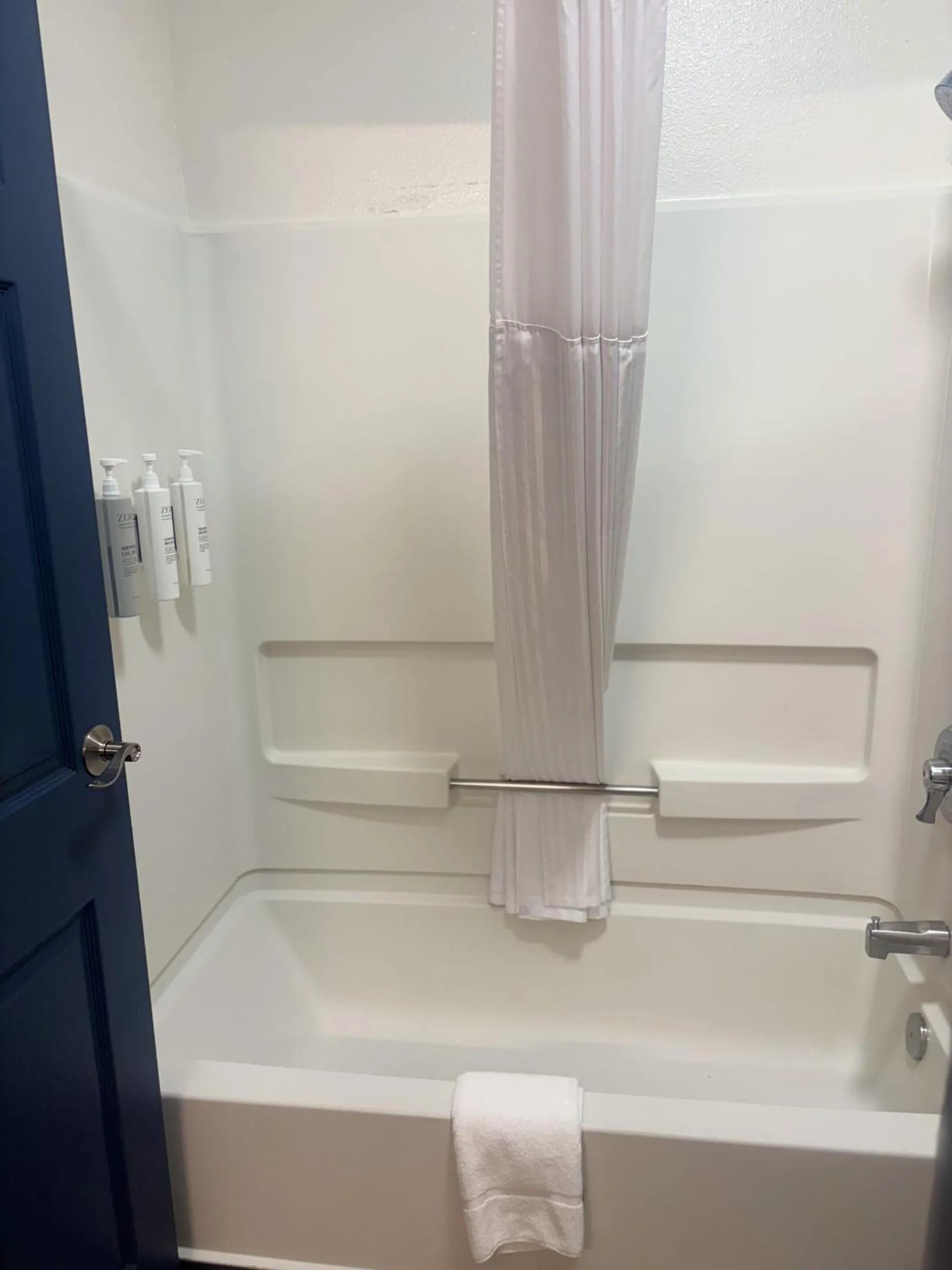 Bath in Spark by Hilton Lakewood Denver Southwest