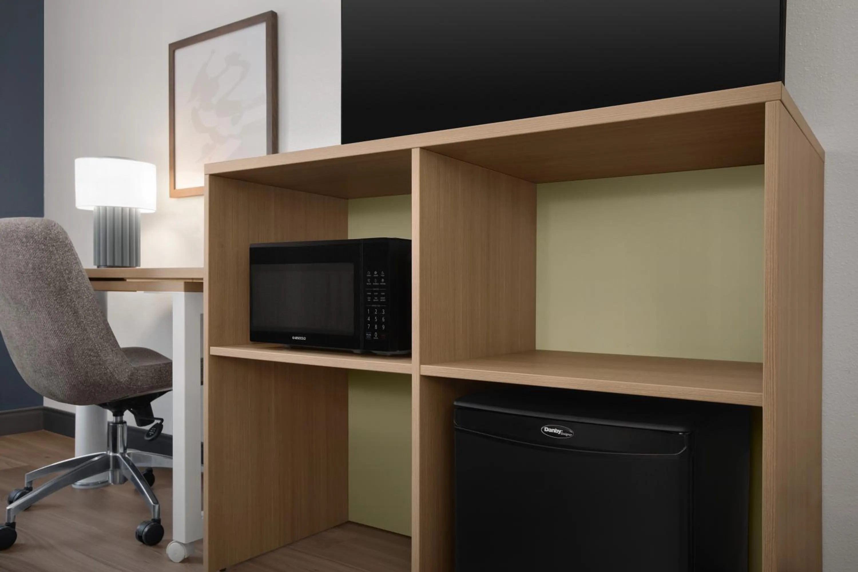 Spark by Hilton Lakewood Denver Southwest