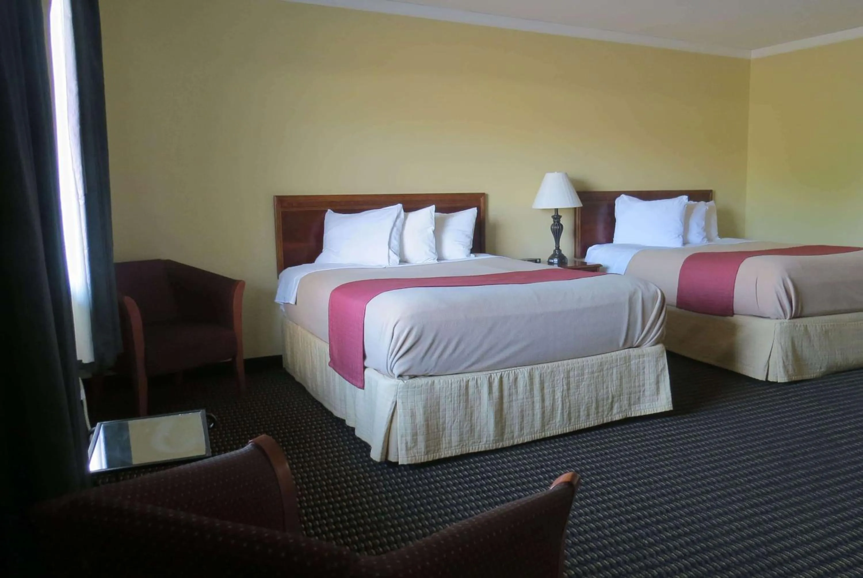 Photo of the whole room in Travelodge by Wyndham Stratton