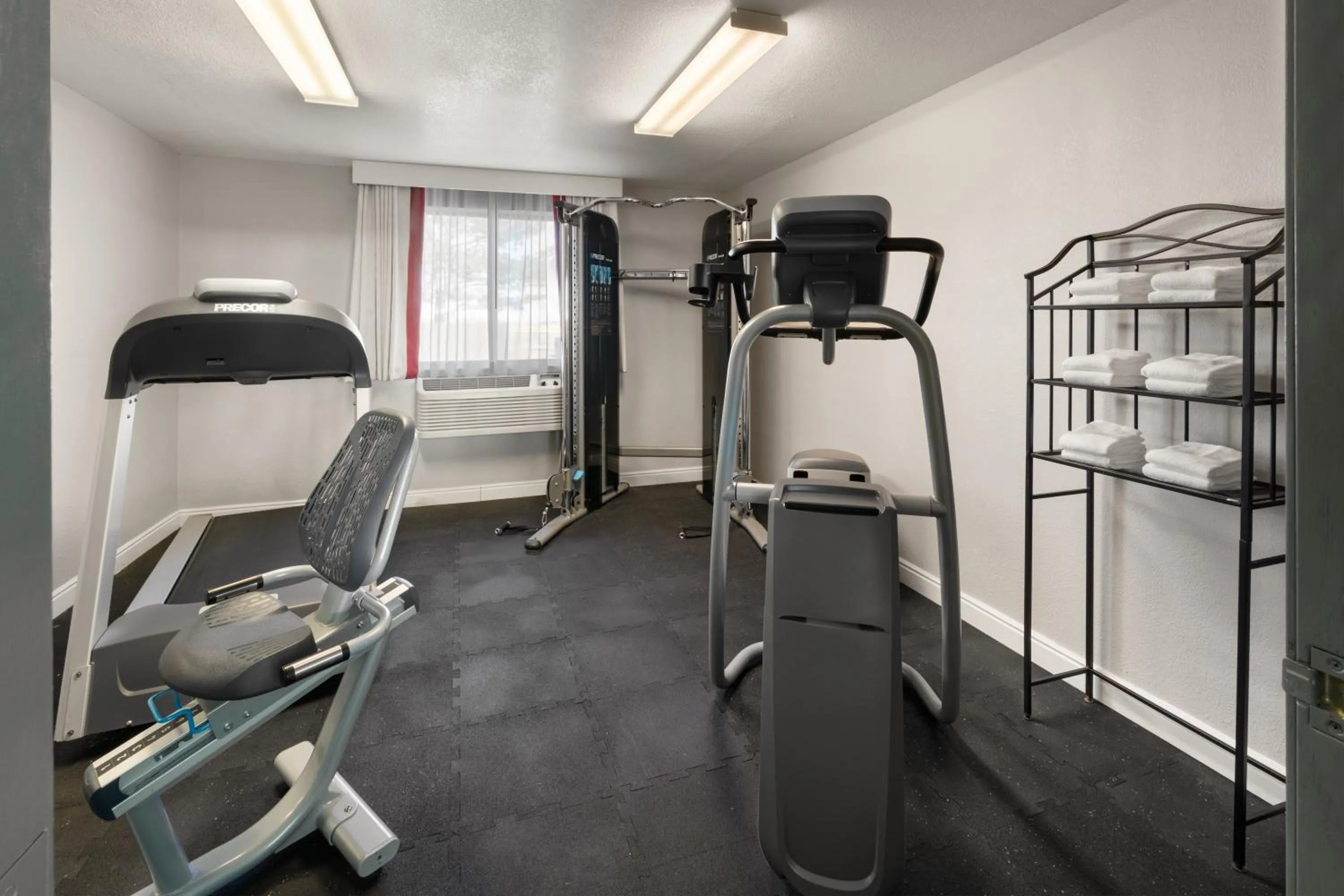 Fitness centre/facilities in SYLO Hotel Denver Airport, a Ramada by Wyndham