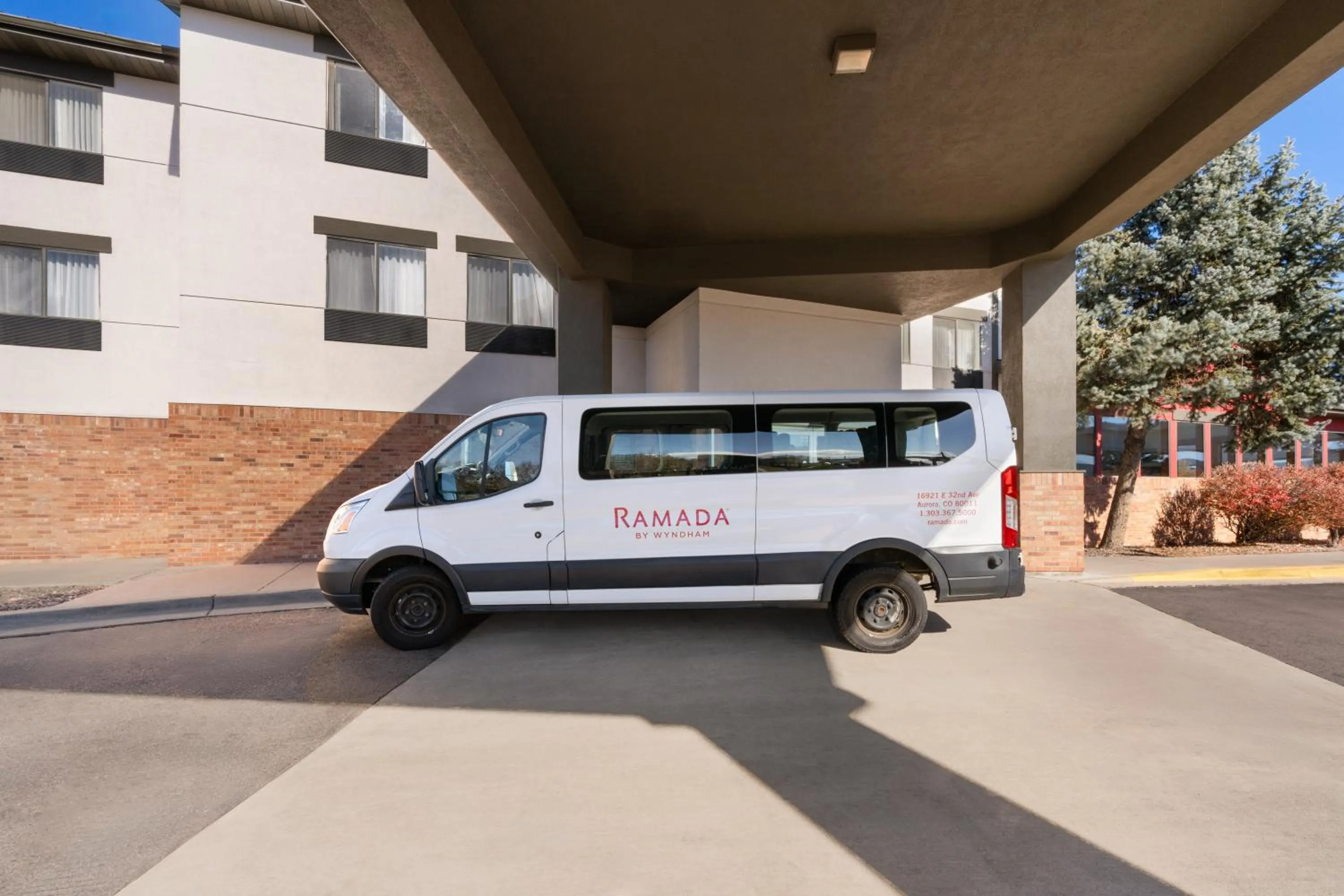 shuttle in SYLO Hotel Denver Airport, a Ramada by Wyndham
