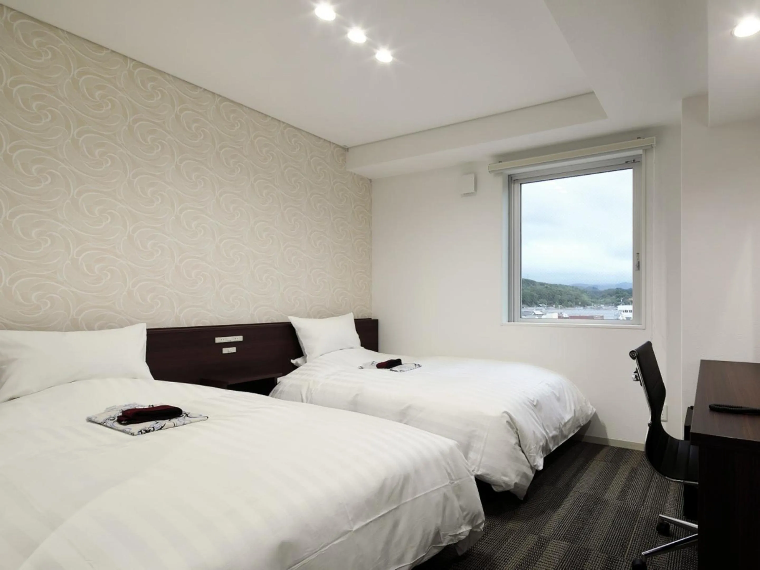 Photo of the whole room in Kurayoshi City Hotel