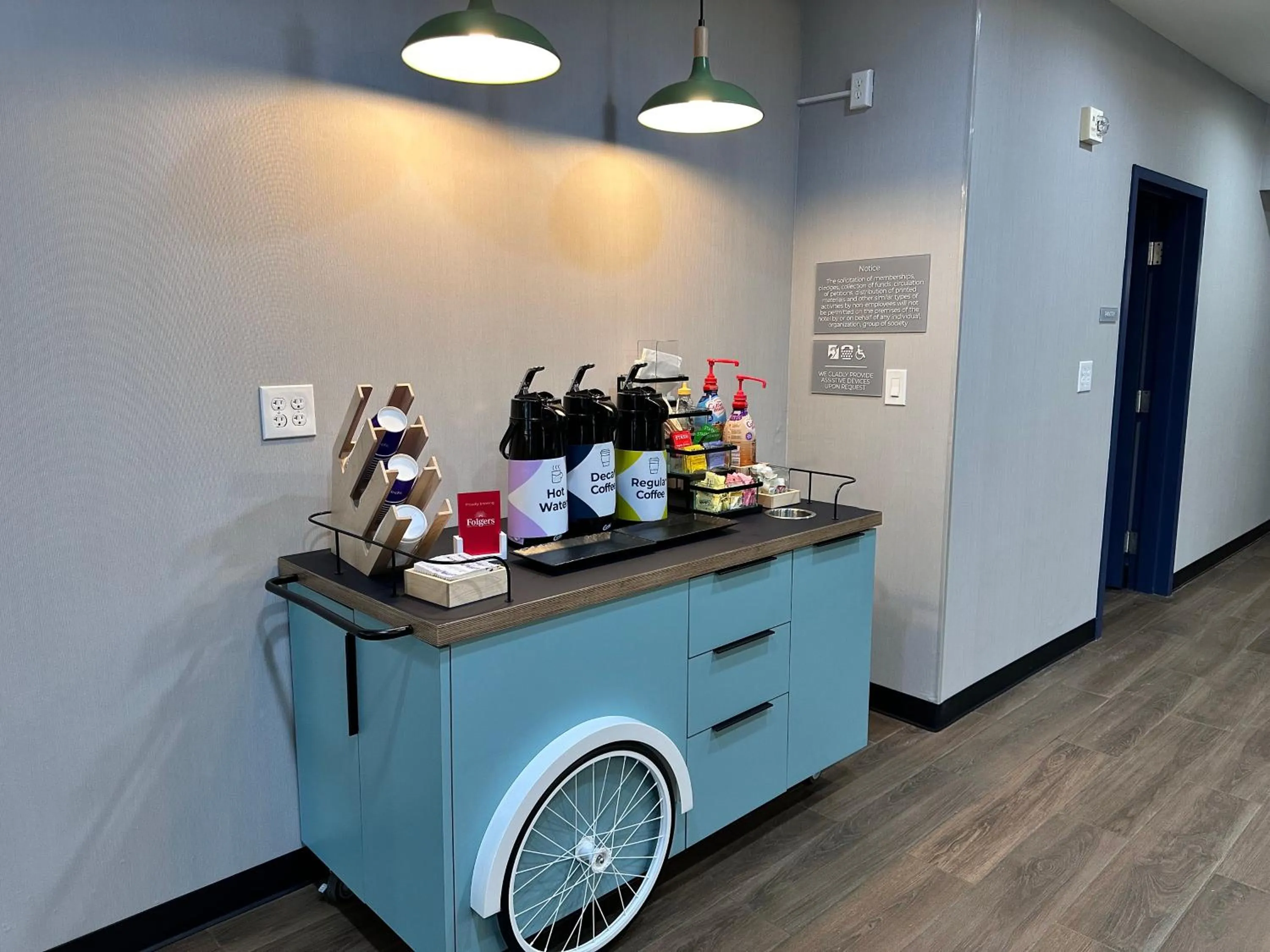 Coffee/tea facilities in Spark by Hilton Guilford