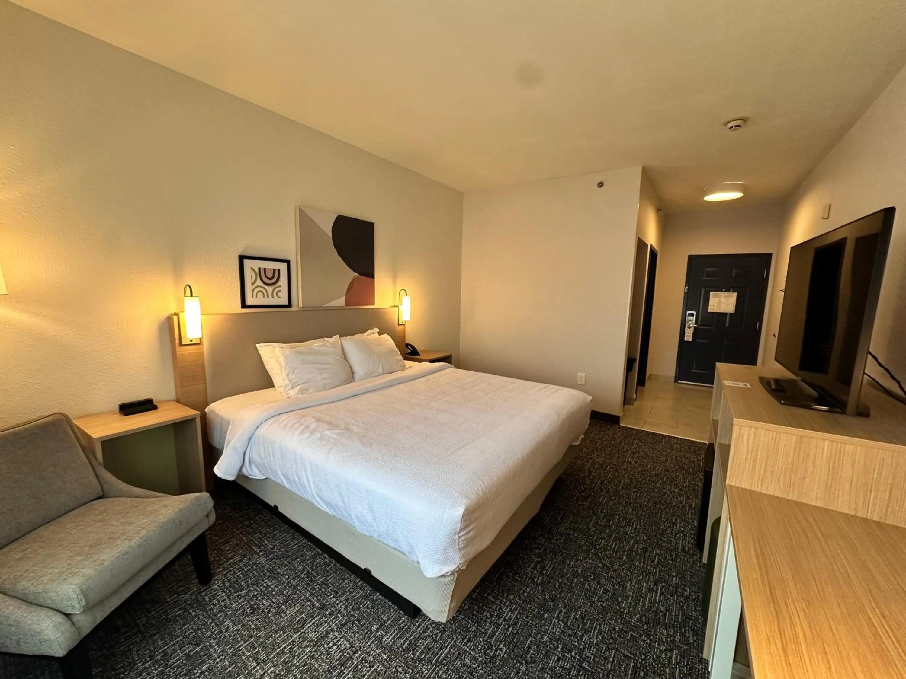 Photo of the whole room, Bed in Spark by Hilton Guilford