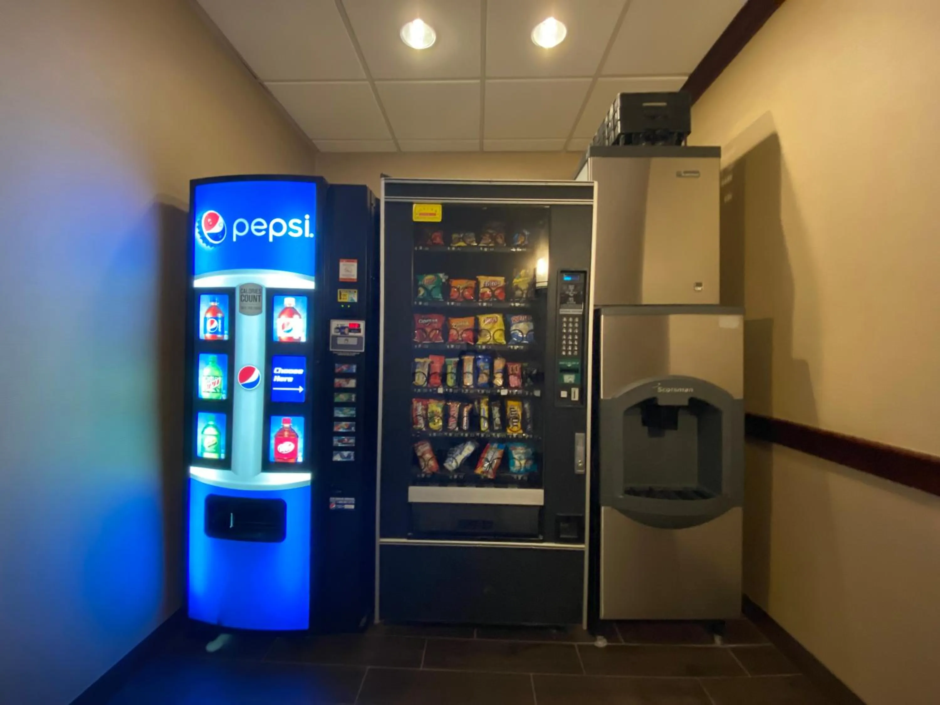 vending machine in Comfort Inn East Windsor - Springfield