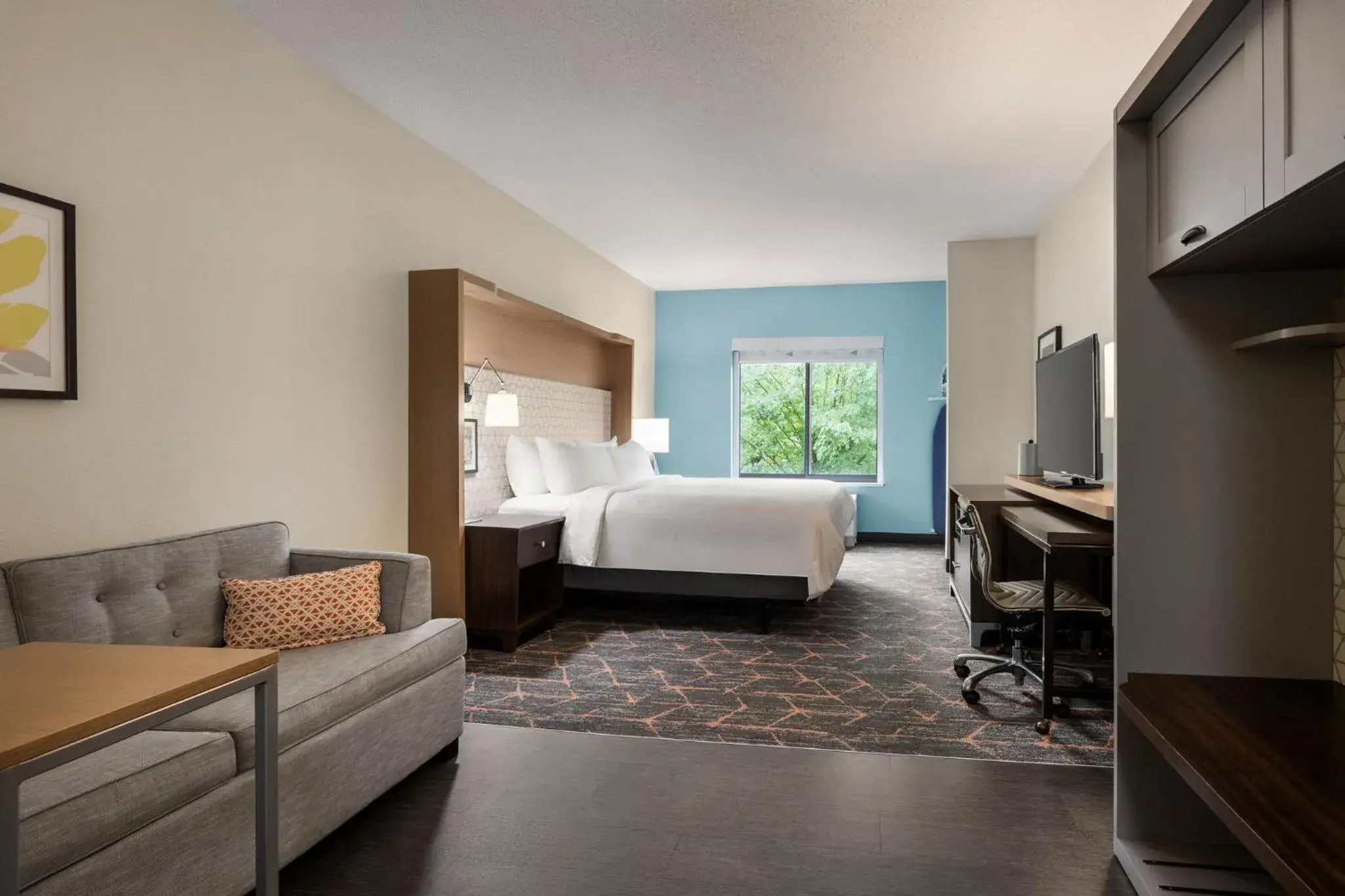 Premium King Room in Holiday Inn Cheshire - Southington by IHG Premium King Room in Holiday Inn Cheshire - Southington by IHG