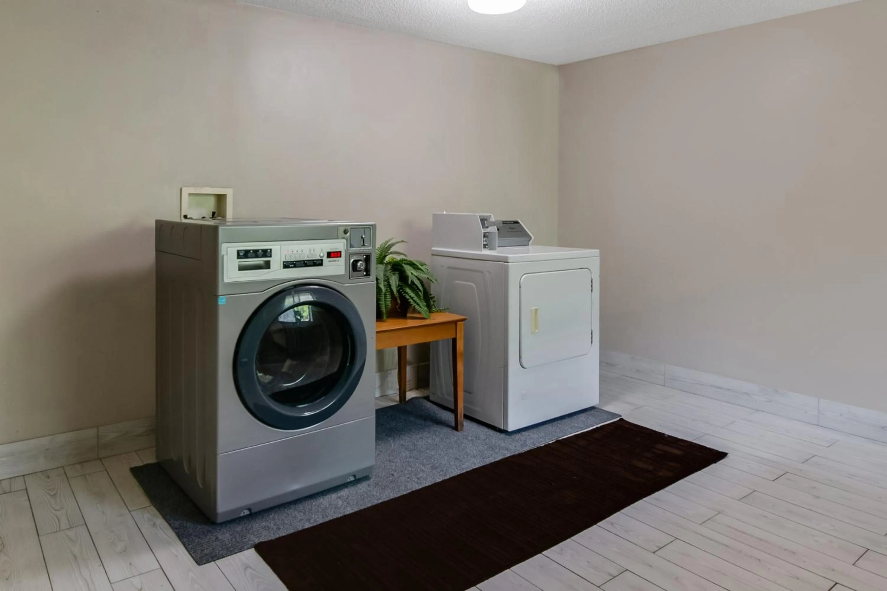 washing machine in Americas Best Value Inn Torrington, CT