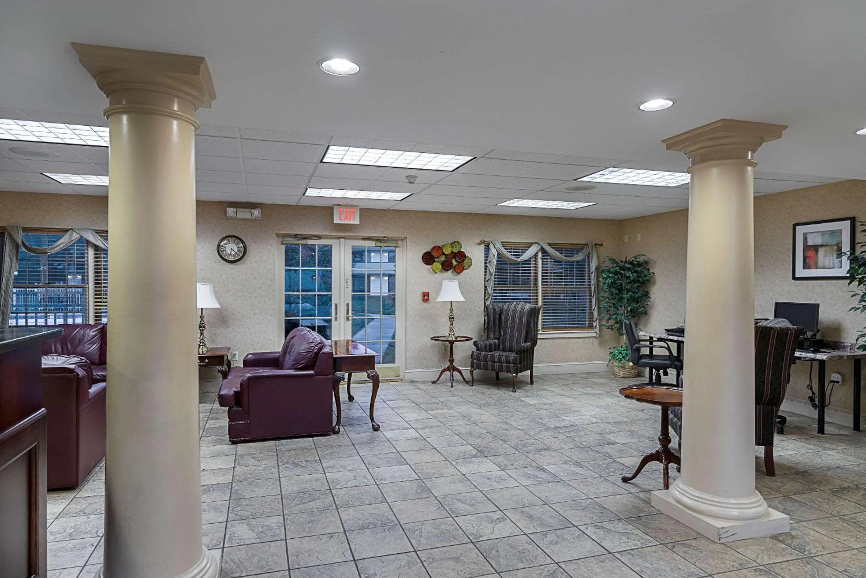 Lobby or reception, Lobby/Reception in Quality Inn & Suites Skyways
