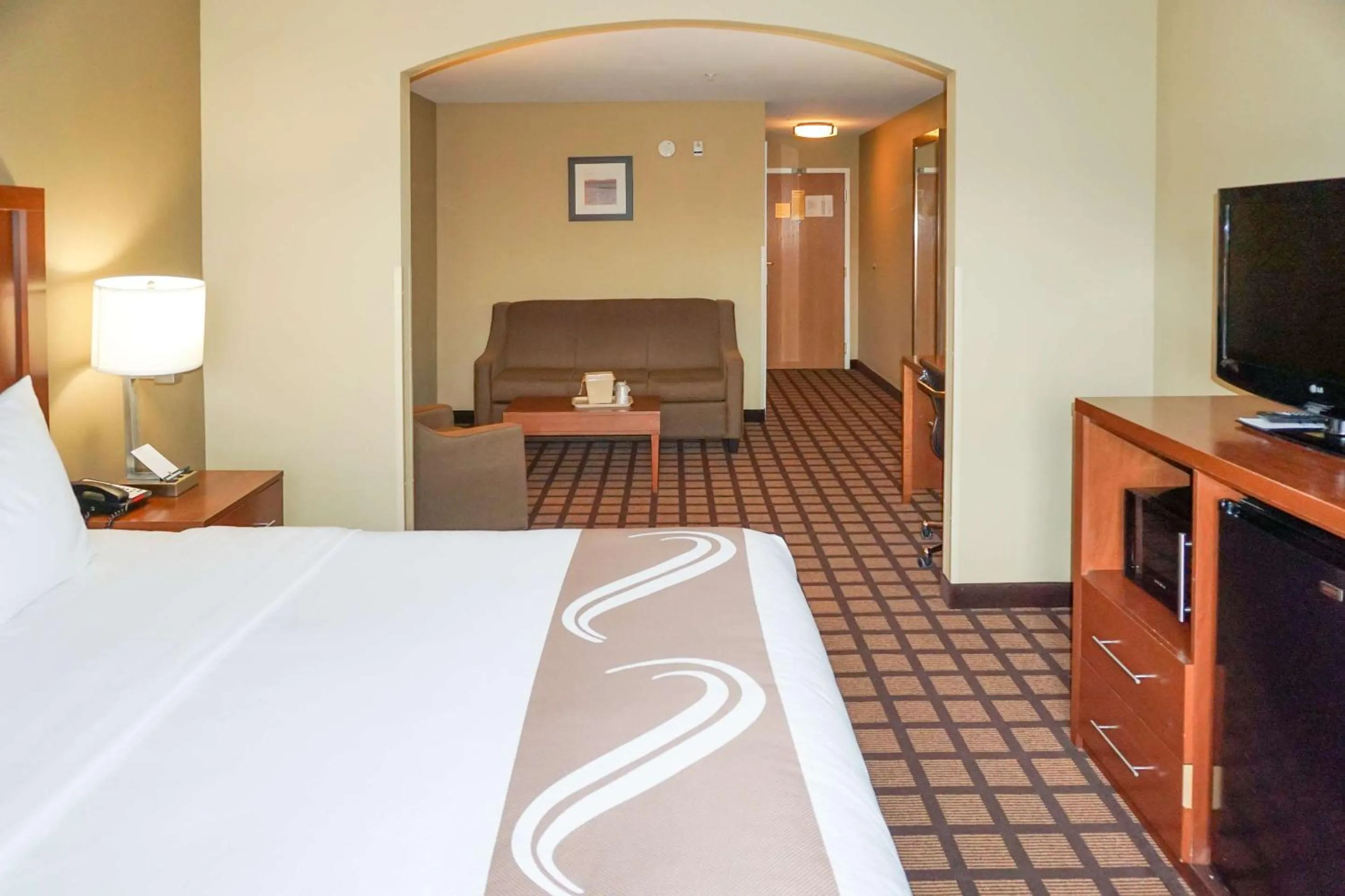 Bedroom, Bed in Quality Inn & Suites Georgetown - Seaford
