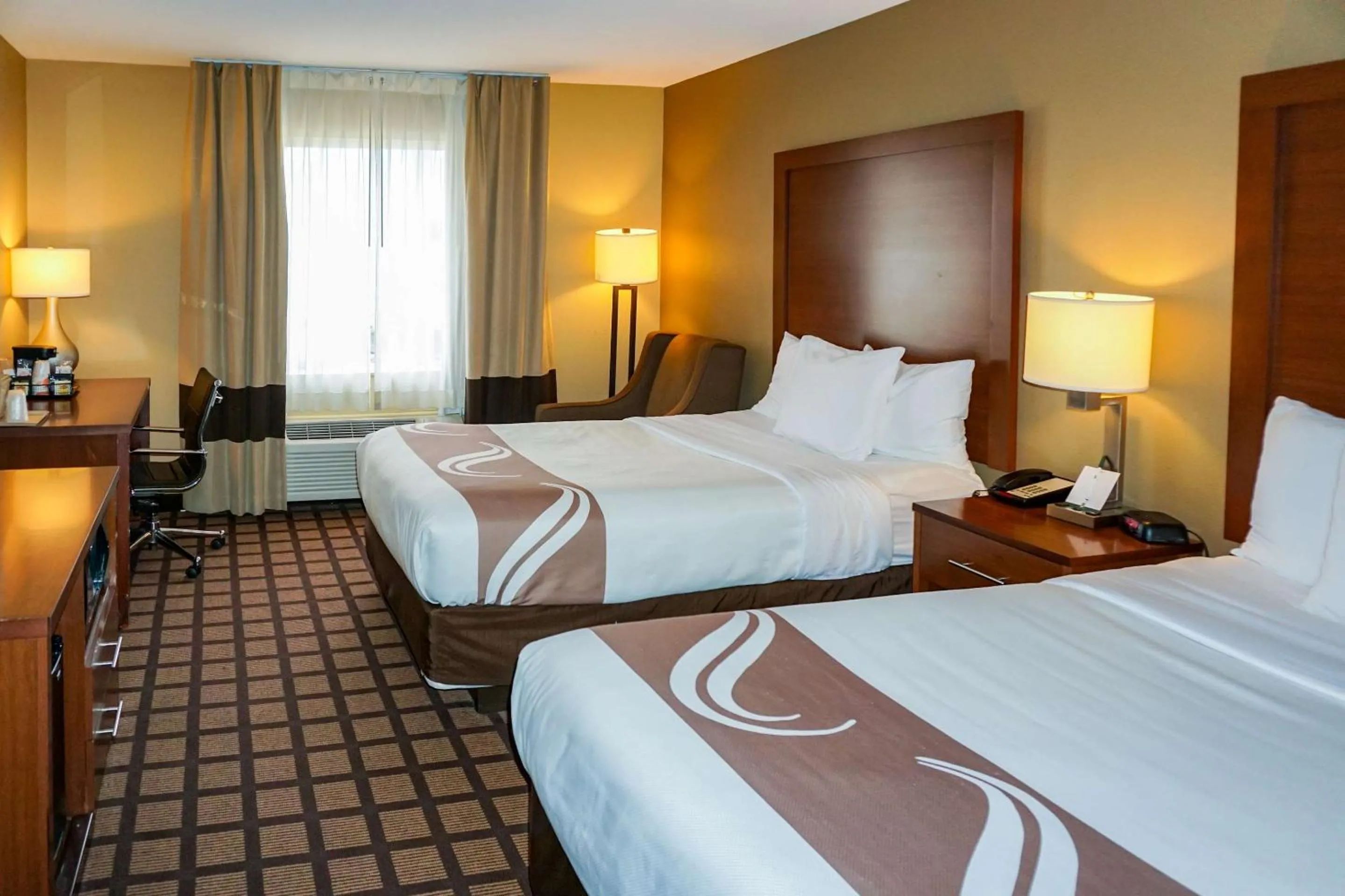 Bedroom, Bed in Quality Inn & Suites Georgetown - Seaford