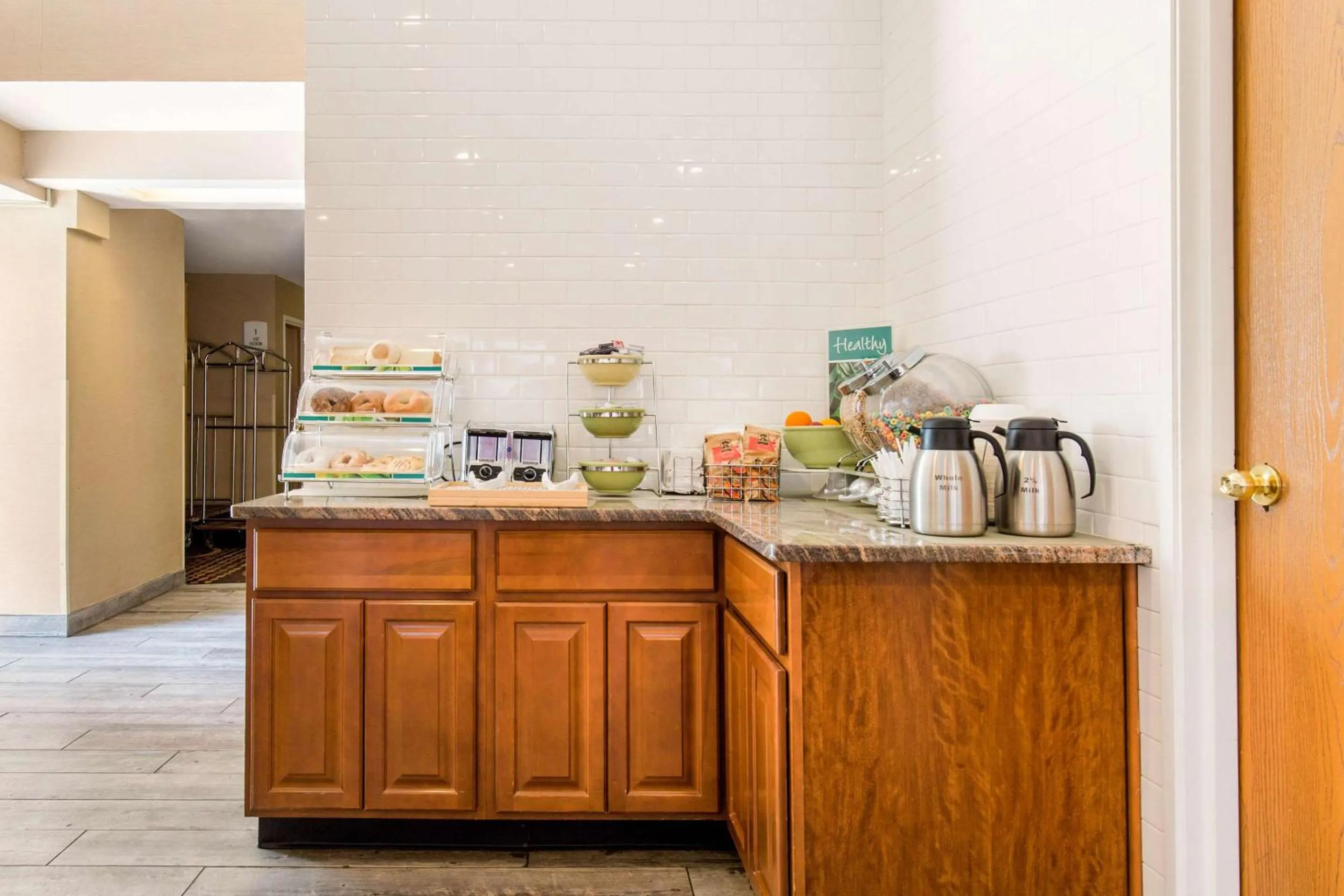 Breakfast in Quality Inn & Suites Georgetown - Seaford