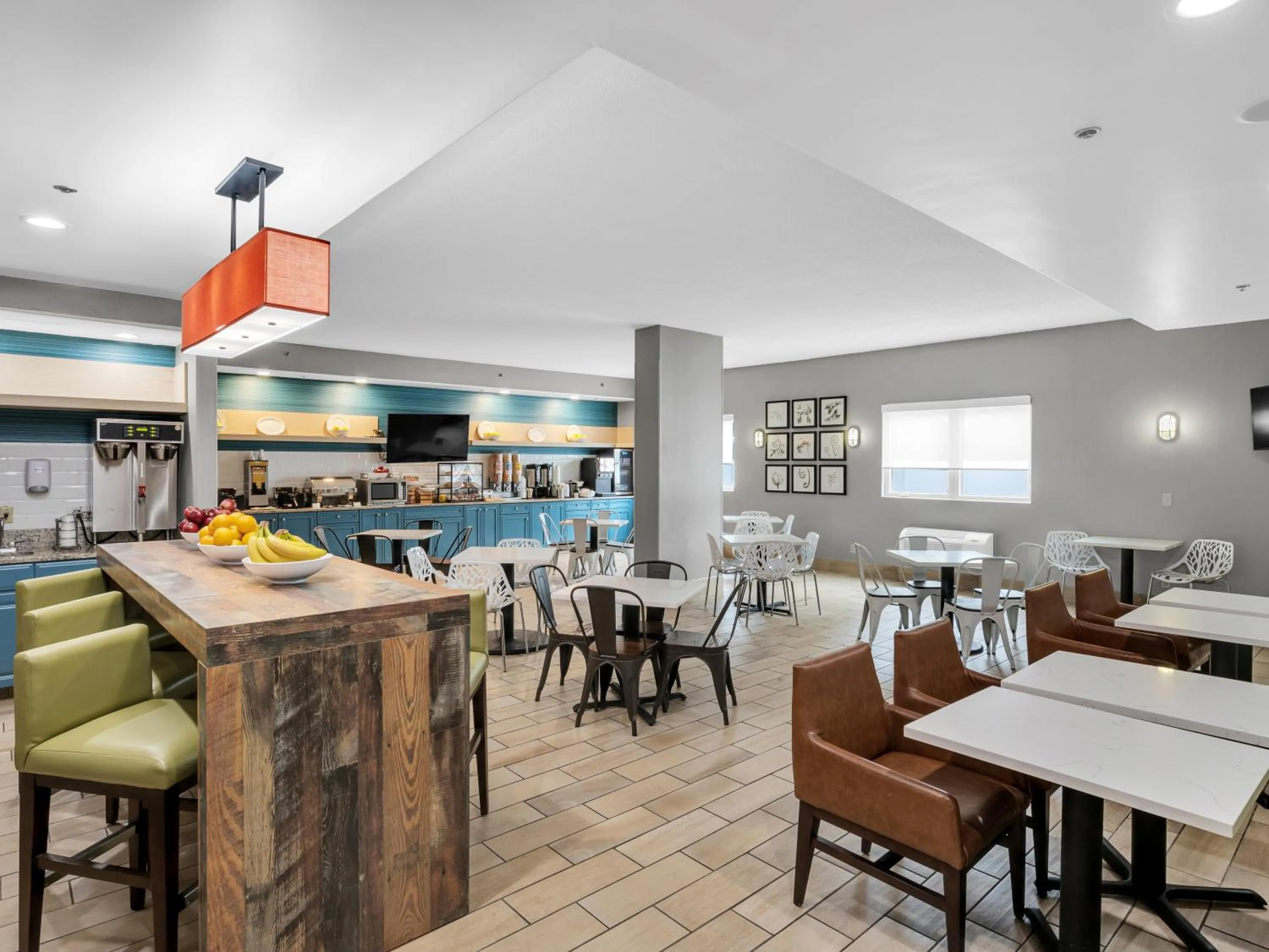 Breakfast in Country Inn & Suites by Radisson Rehoboth Beach - Dewey