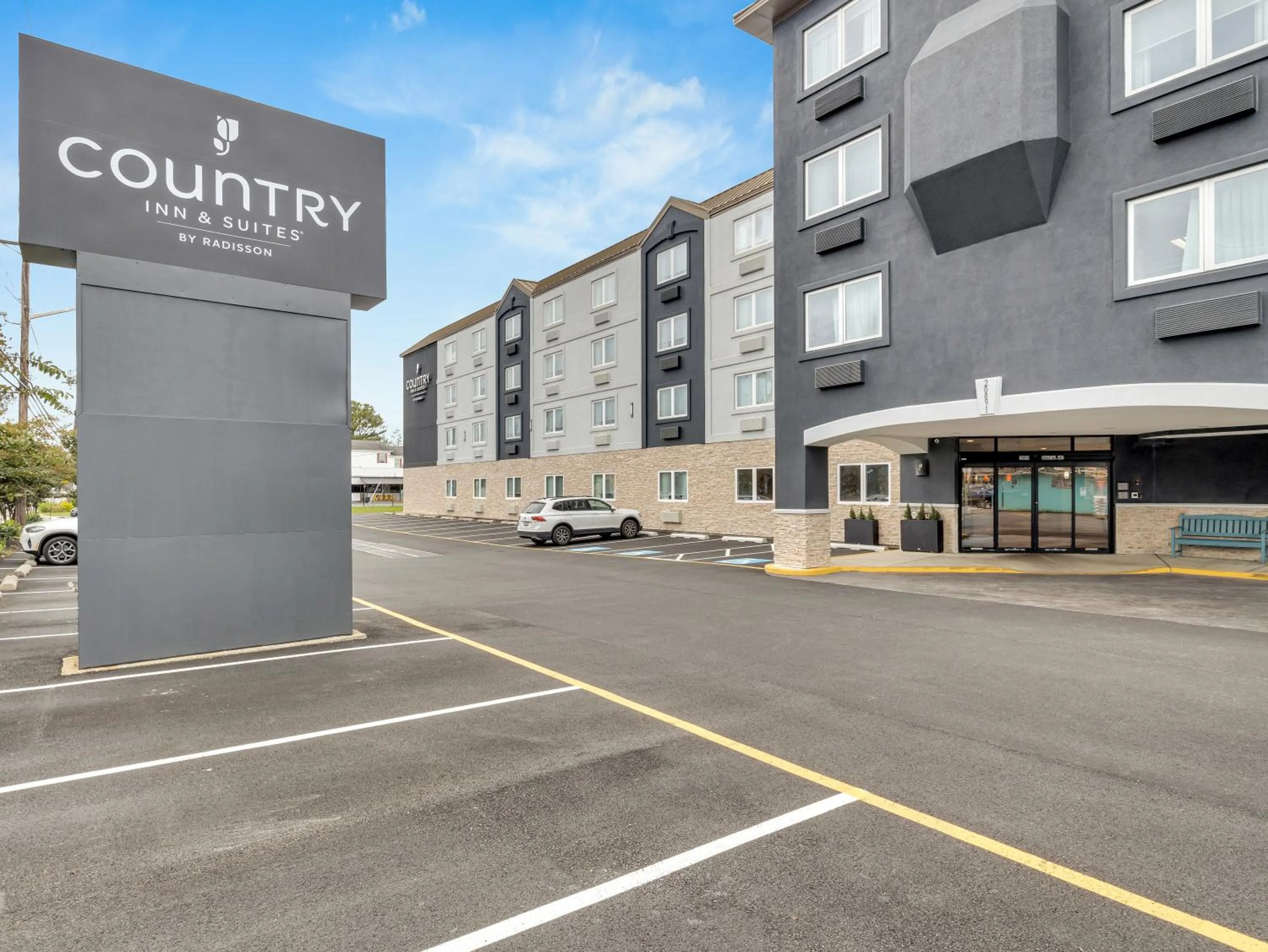 Property building in Country Inn & Suites by Radisson Rehoboth Beach - Dewey