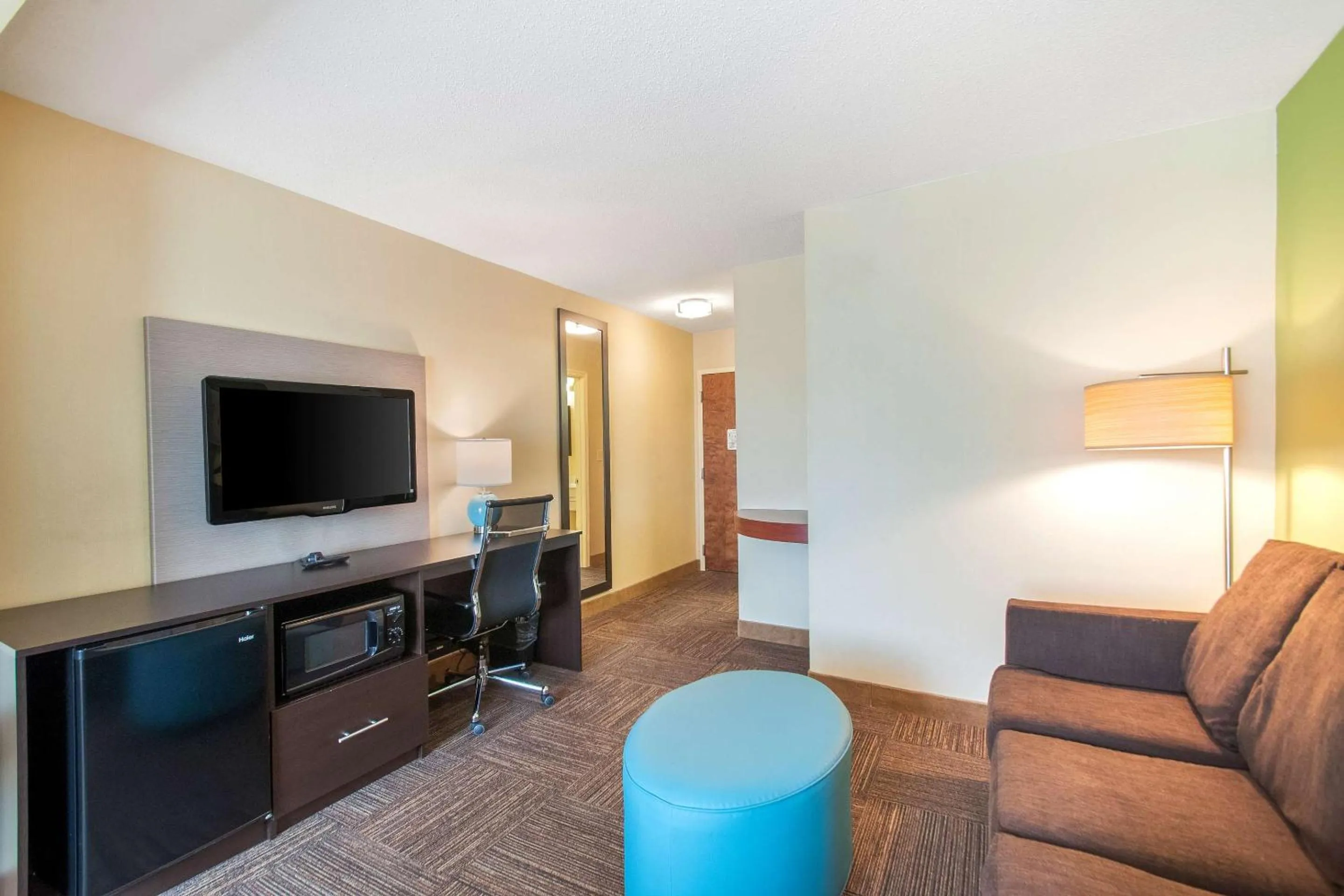 Bedroom in Sleep Inn & Suites Dover University Area