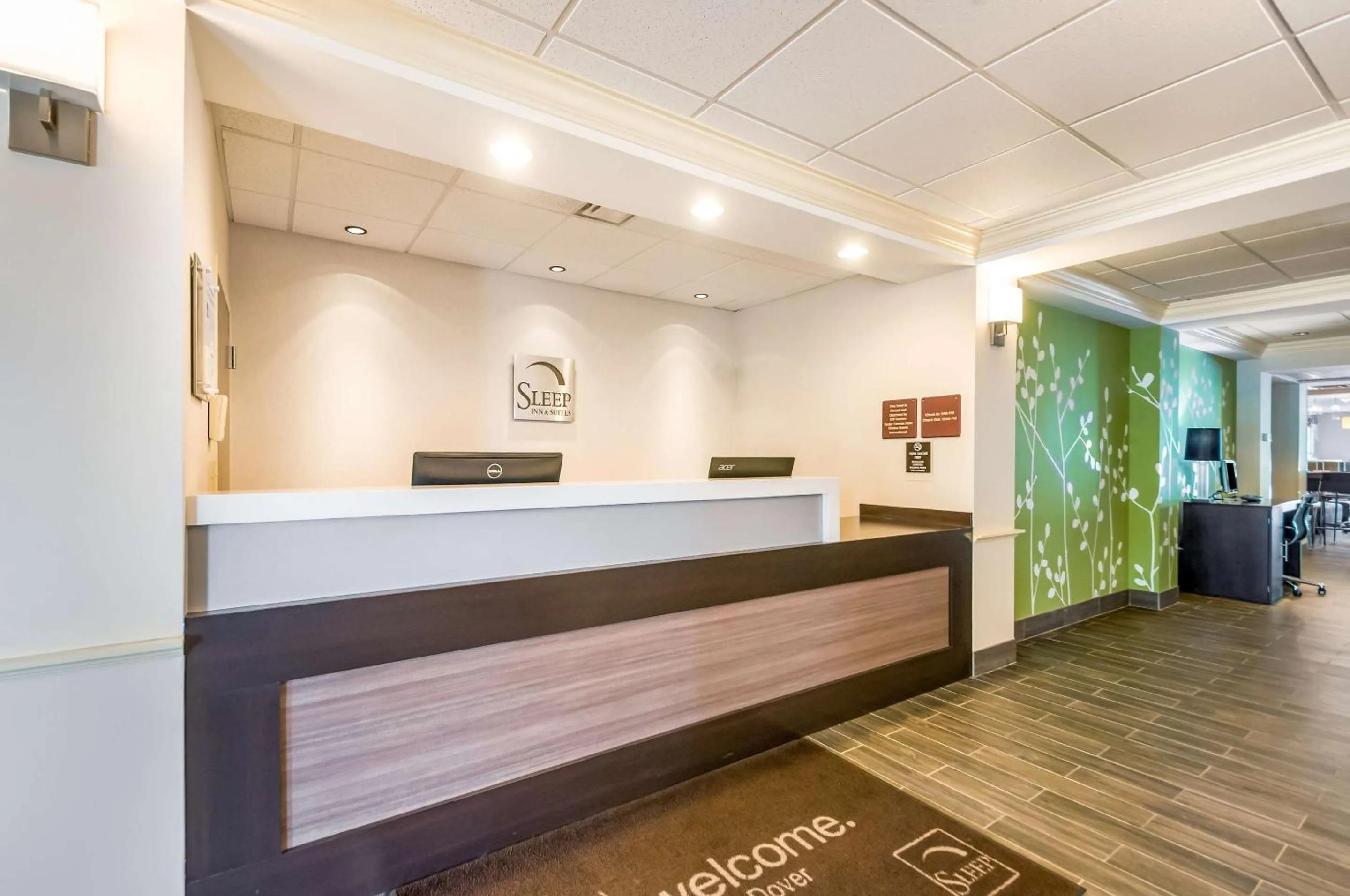 Lobby or reception in Sleep Inn & Suites Dover University Area