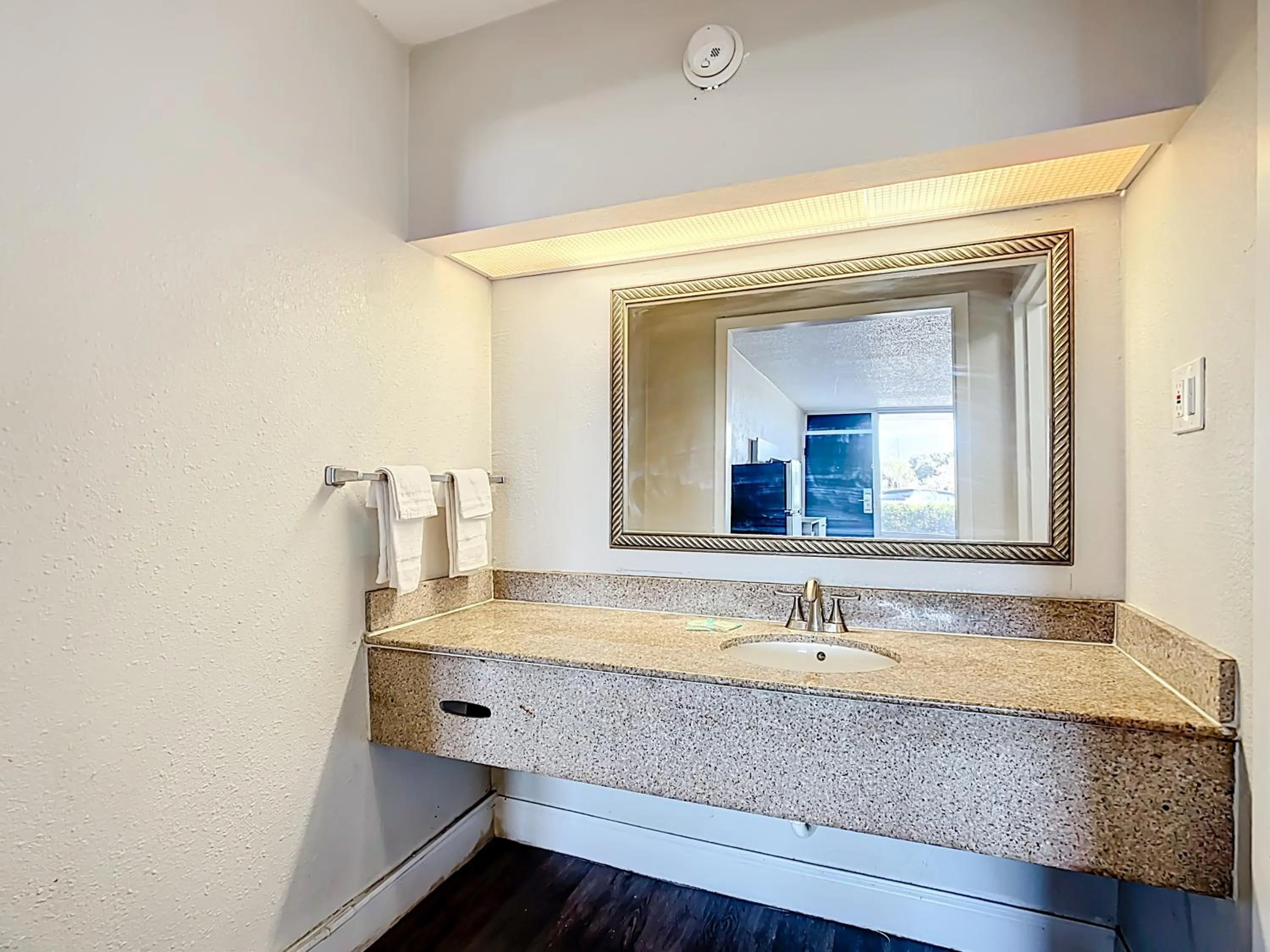 Bathroom in Stayable Lakeland