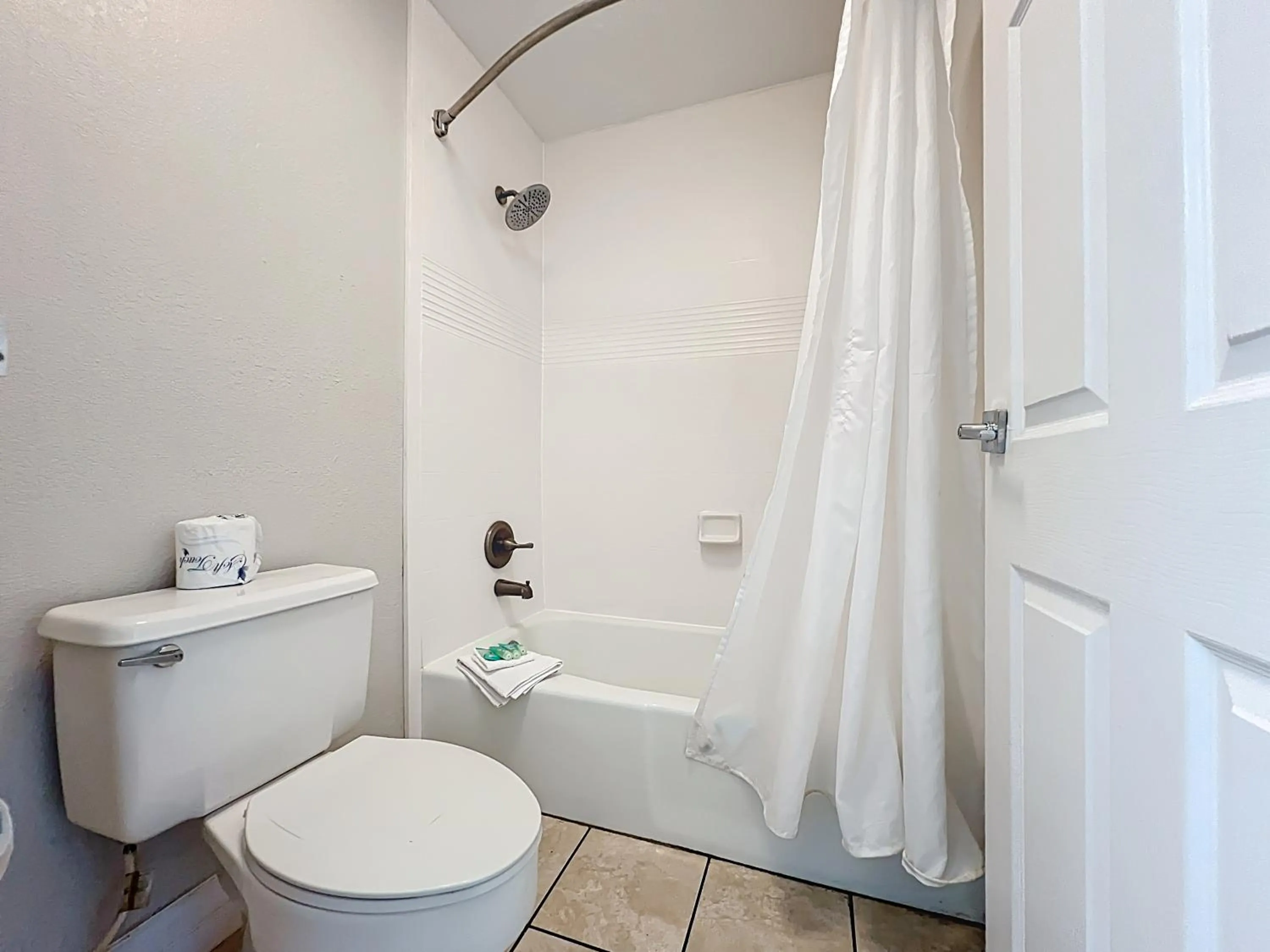 Bathroom in Stayable Lakeland