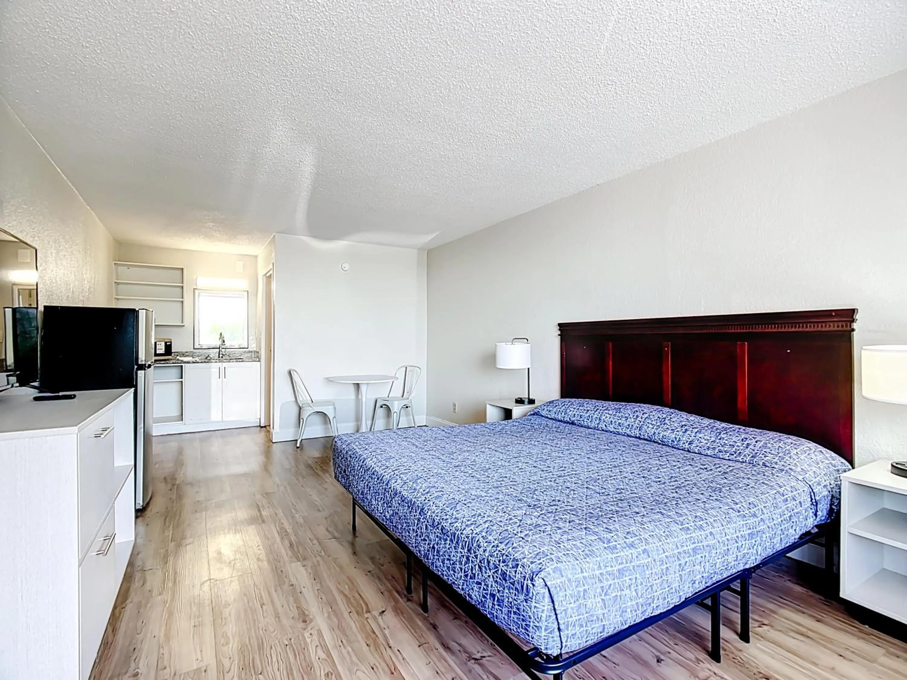 Bed in Stayable Lakeland