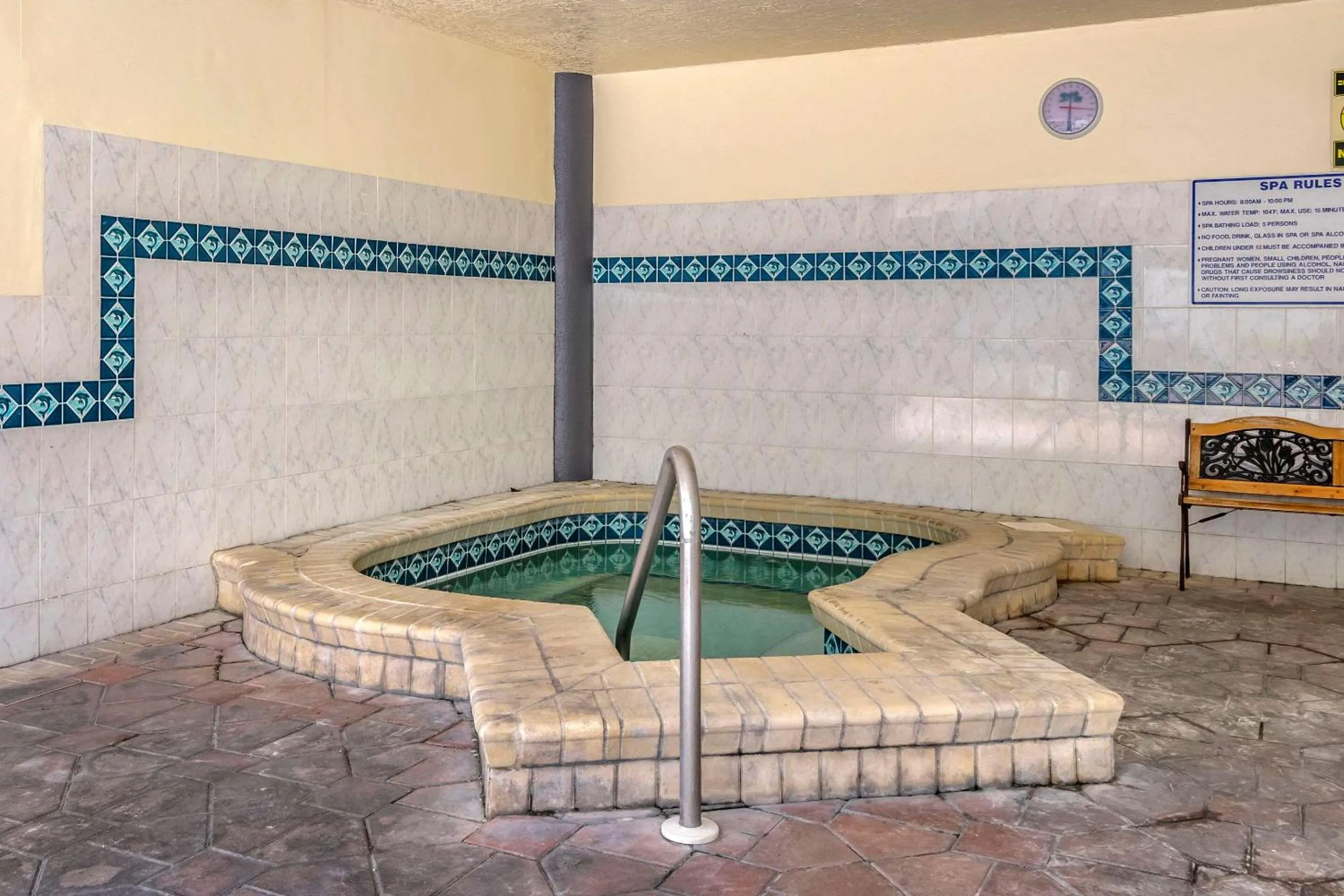 Activities, Swimming Pool in Rodeway Inn Central Clearwater Beach