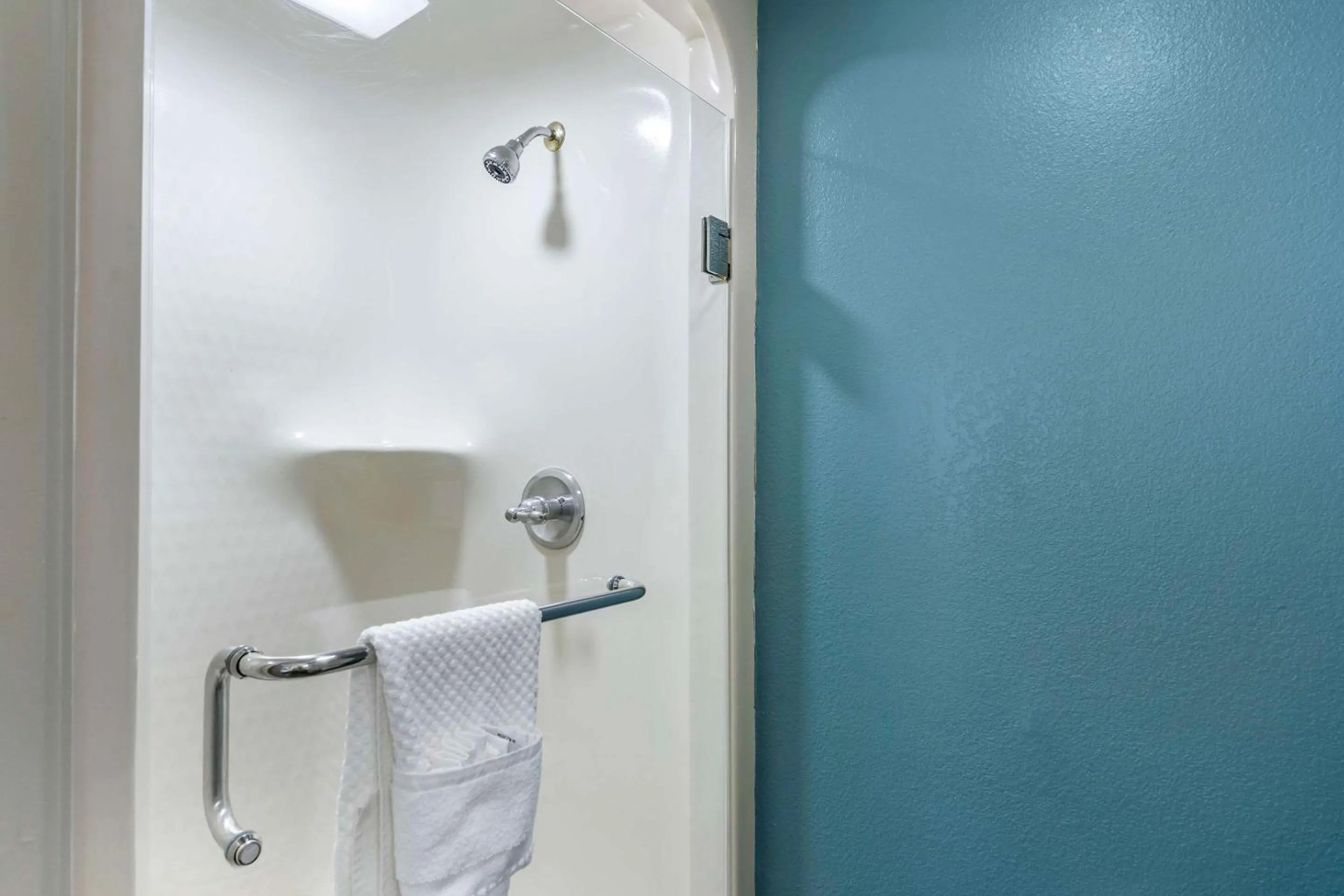 Bedroom in Sleep Inn Clearwater-St Petersburg