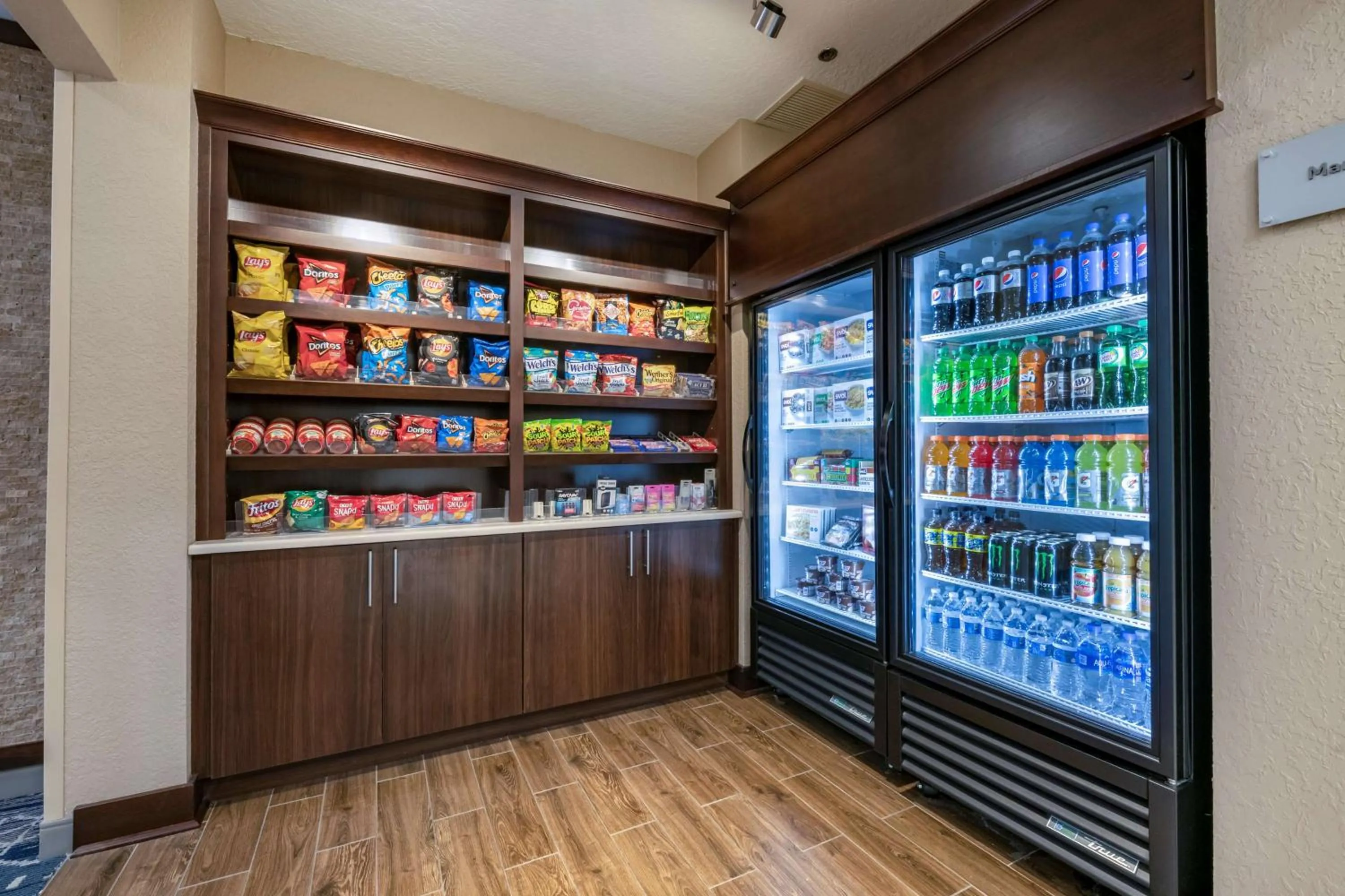 Property building in Best Western Plus Orlando East - UCF Area