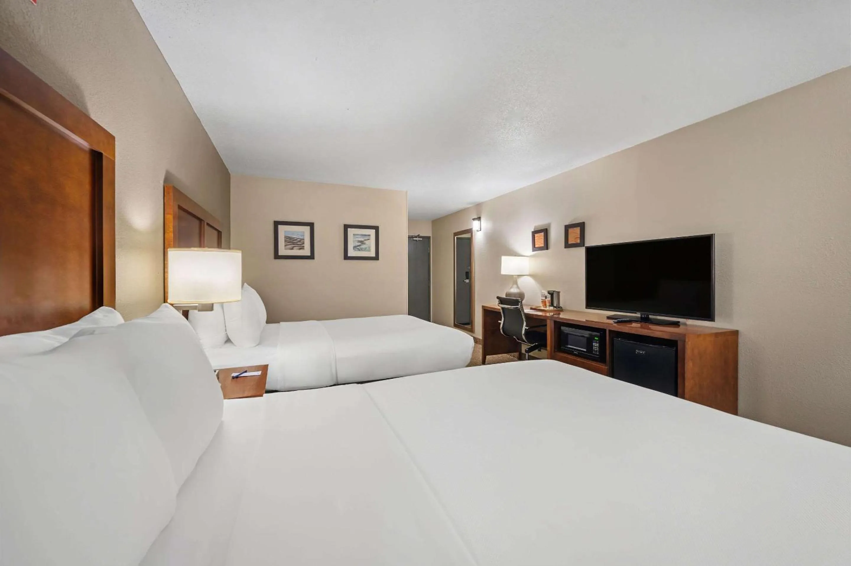 Bedroom, Bed in Comfort Inn Fort Myers Northeast