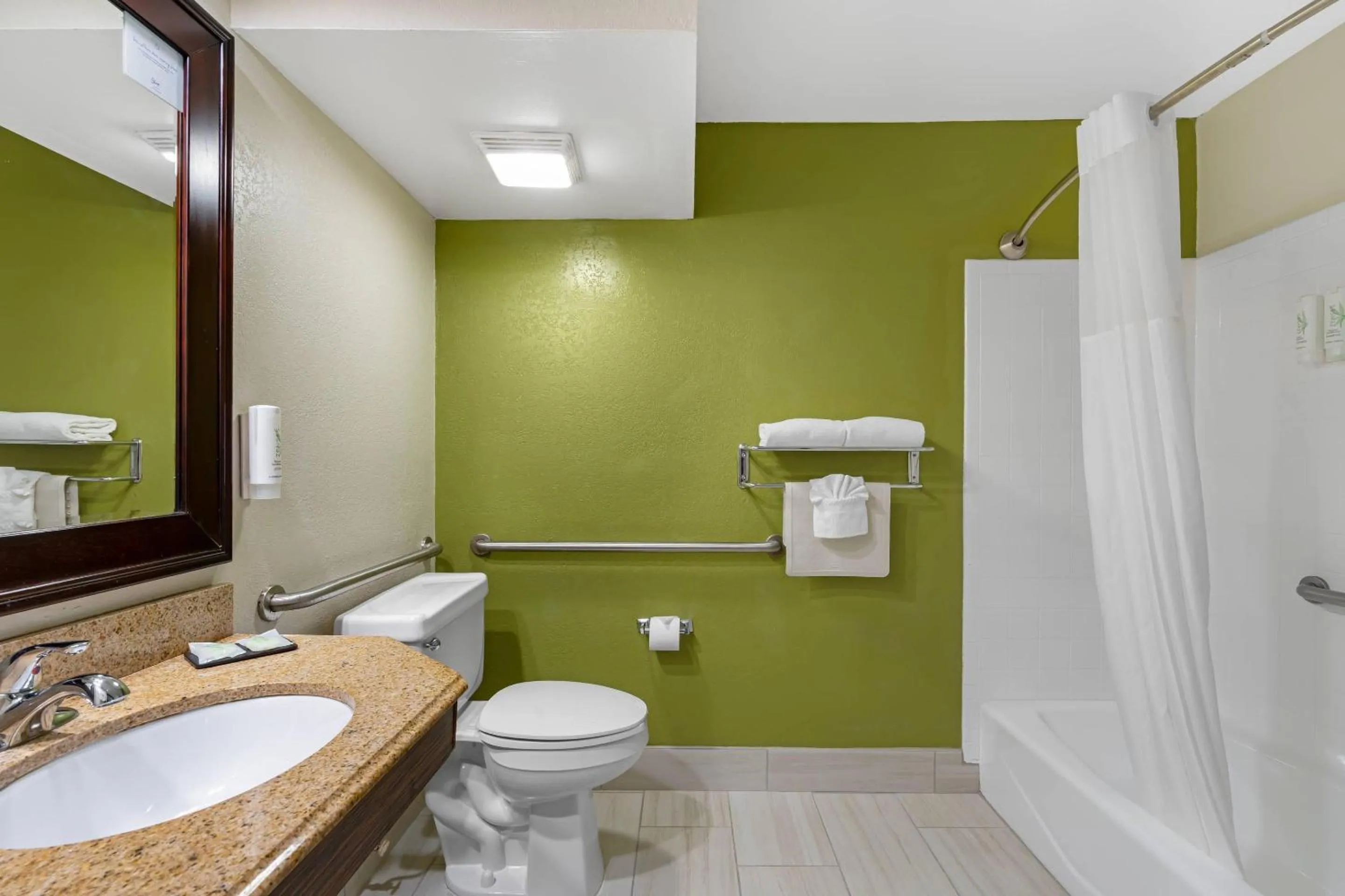 Bedroom in Sleep Inn near Busch Gardens - USF