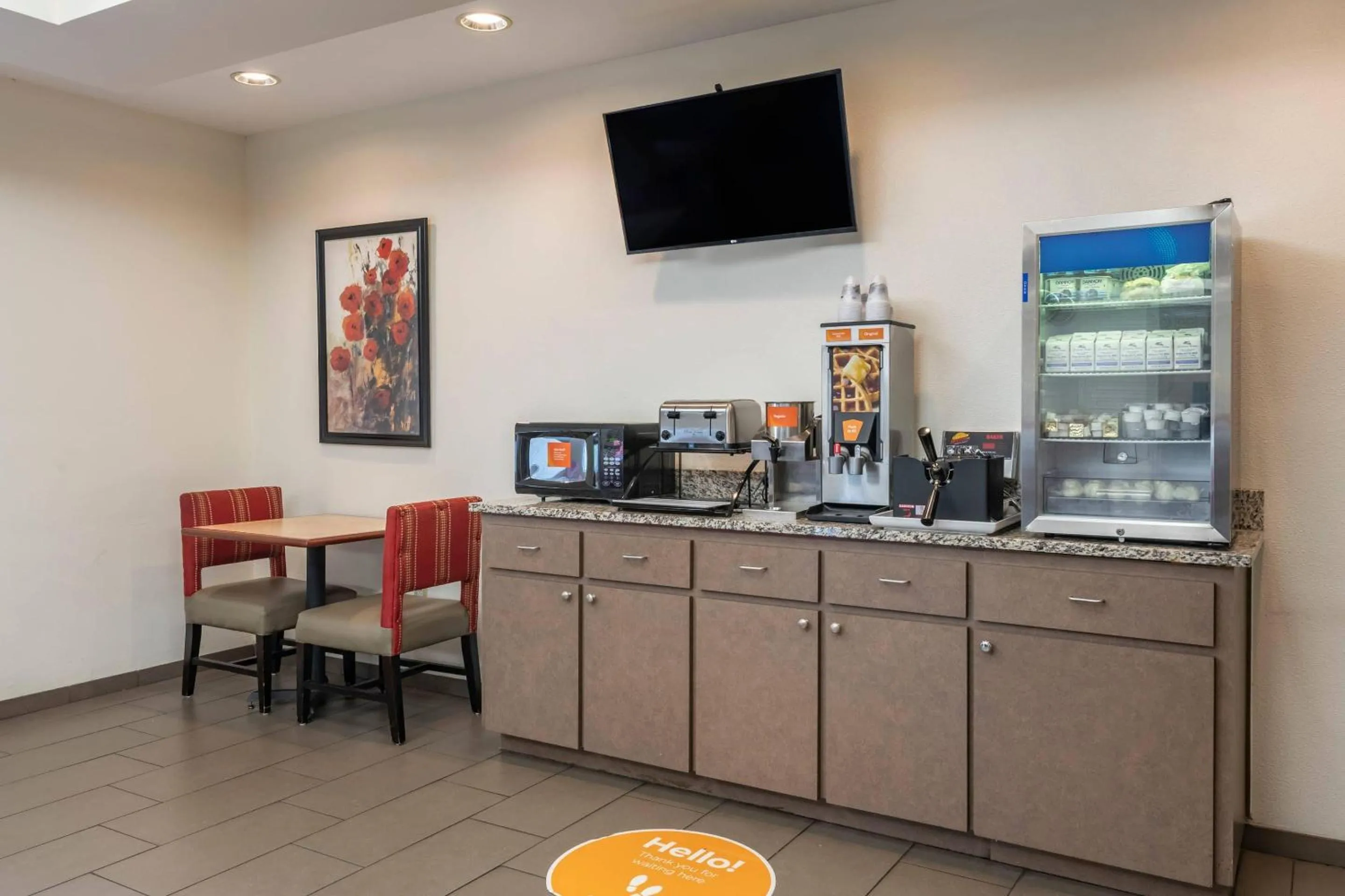 Breakfast in Comfort Inn & Suites DeLand - near University