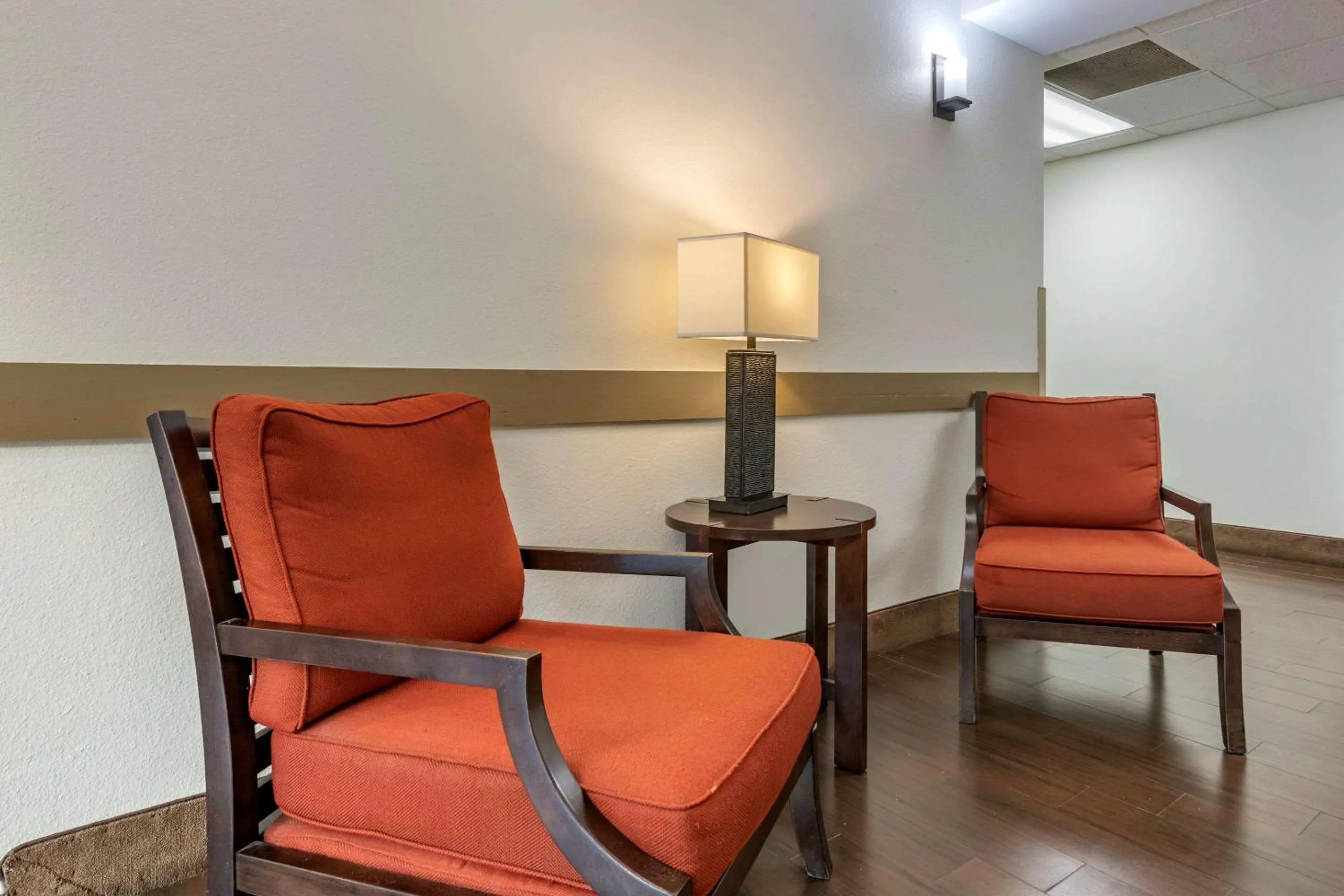 Lobby or reception in Comfort Inn & Suites DeLand - near University