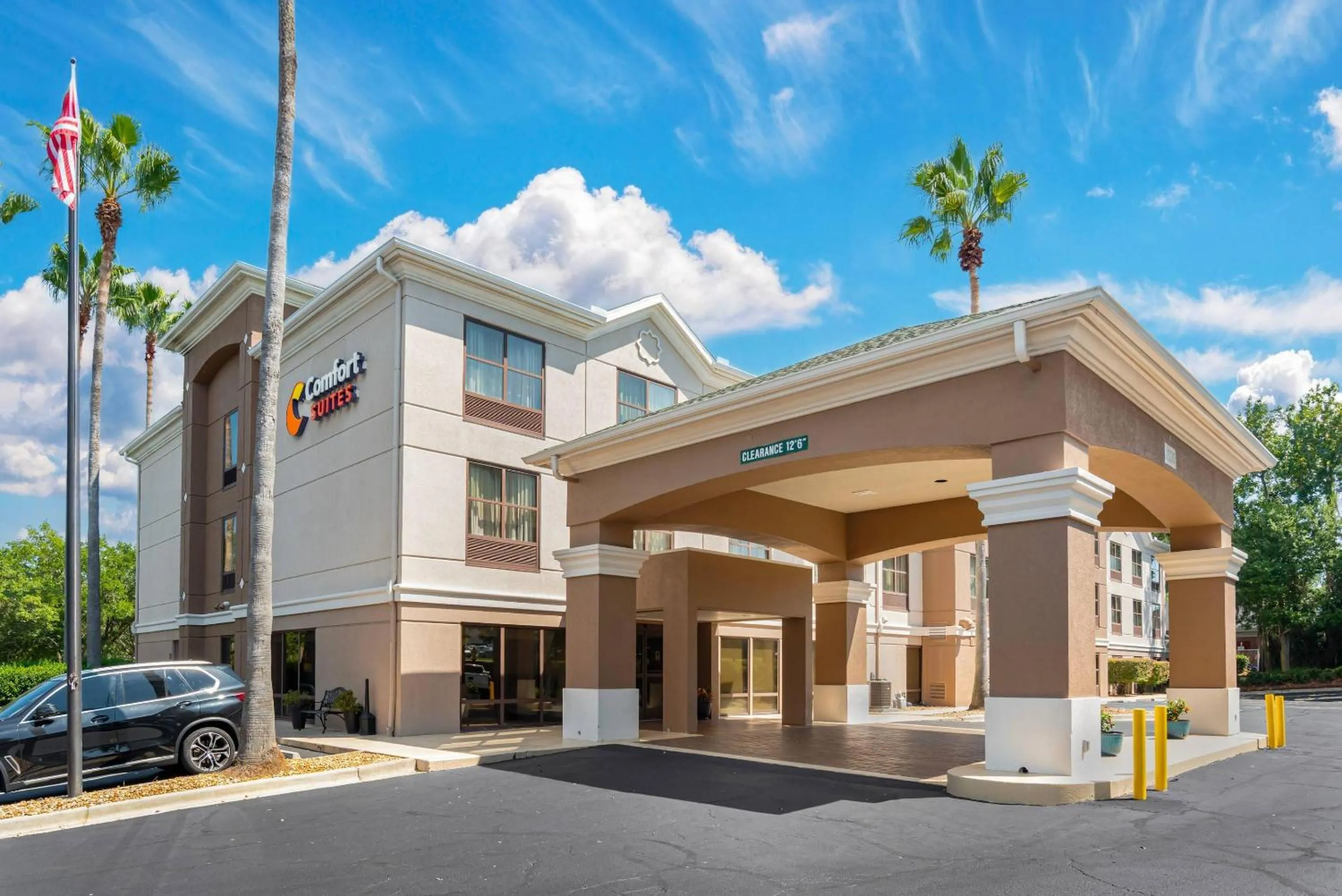 Property building in Comfort Suites Tallahassee Capitol - University Area