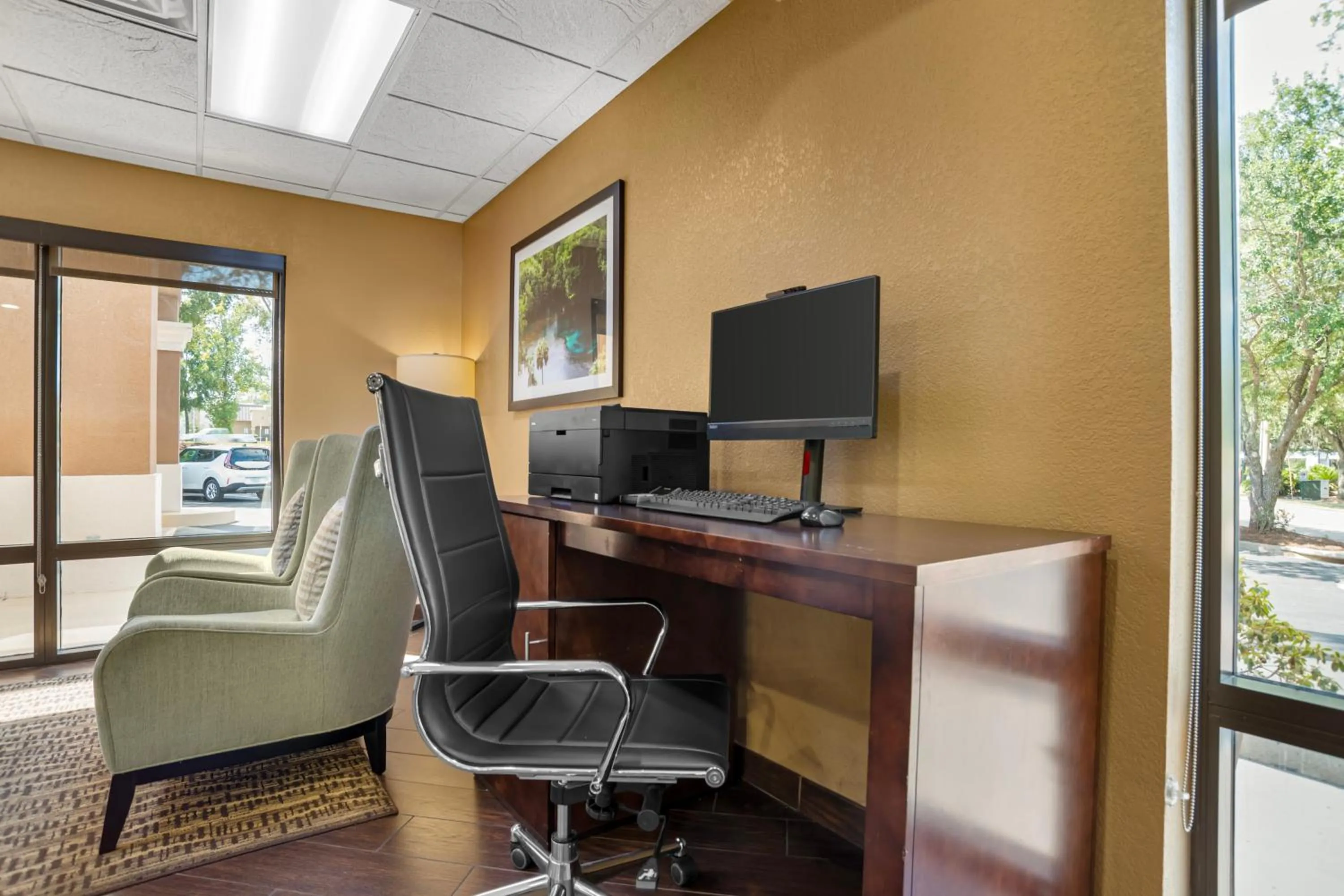 Business facilities in Comfort Suites Tallahassee Capitol - University Area