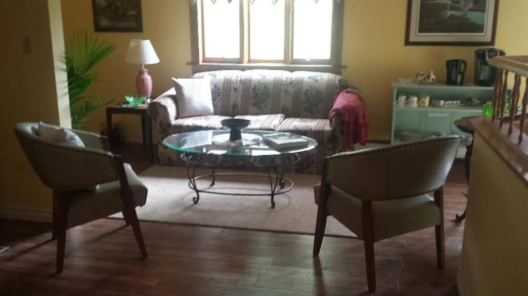 Seating area in Chestnut Lane Bed and Breakfast