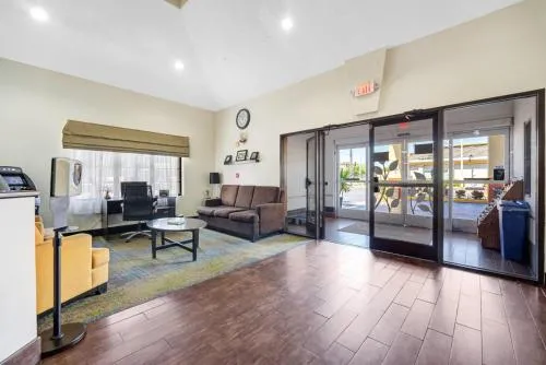 Wingate by Wyndham Leesburg Florida