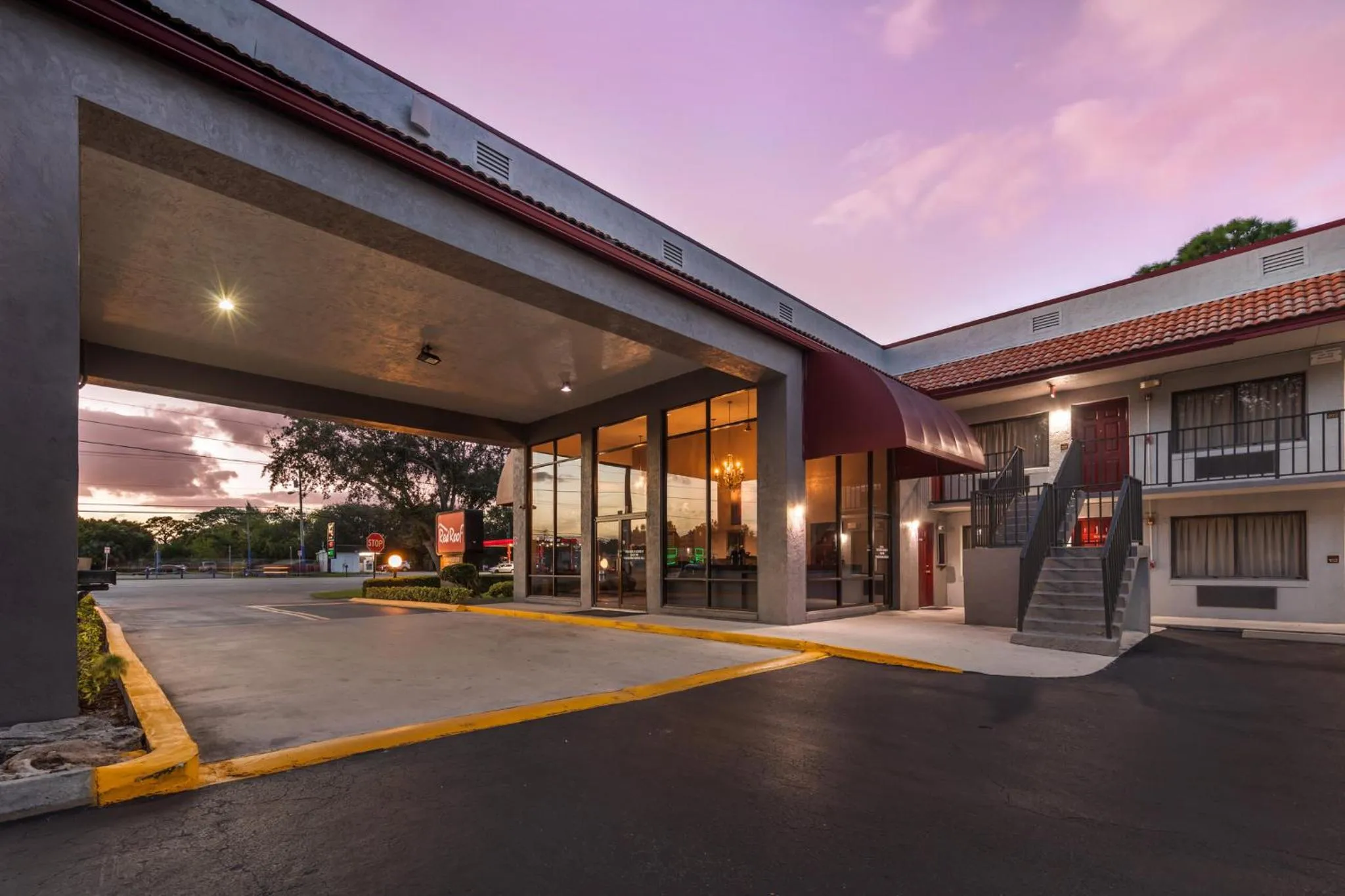 Property building in Red Roof Inn Ft Pierce