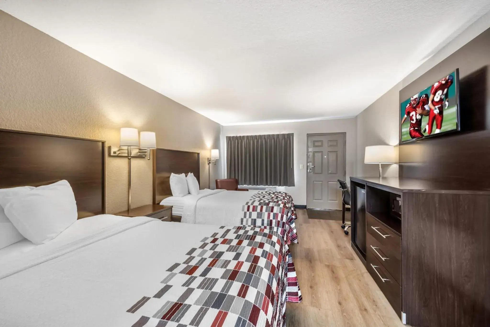 Deluxe Room with Two Double Beds Non-Smoking in Red Roof Inn Ft Pierce Deluxe Room with Two Double Beds Non-Smoking in Red Roof Inn Ft Pierce