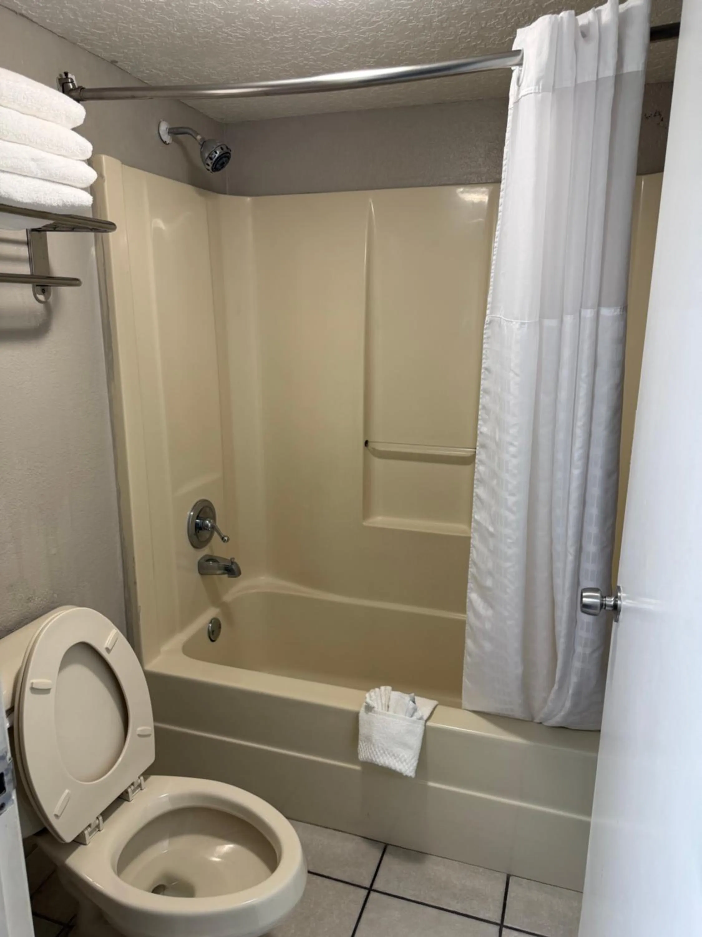 Bathroom in Quality Inn Crystal River