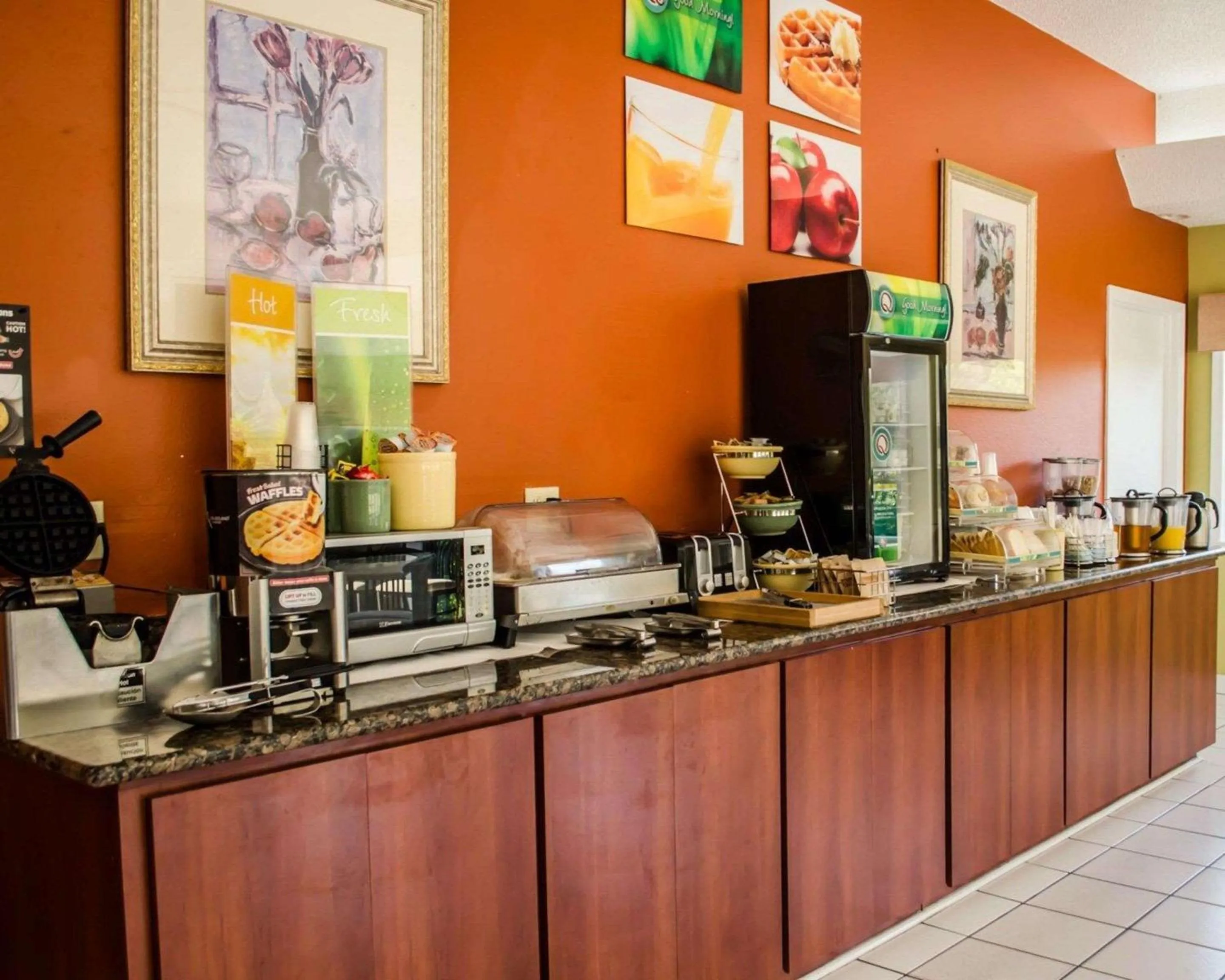 Restaurant/places to eat in Quality Inn Crystal River