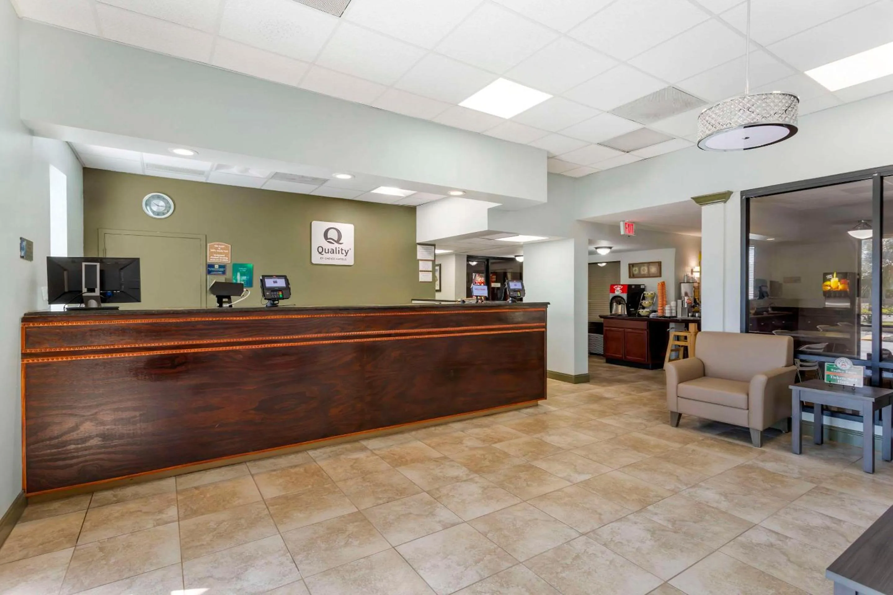 Lobby or reception in Quality Inn & Suites St Augustine Beach Area