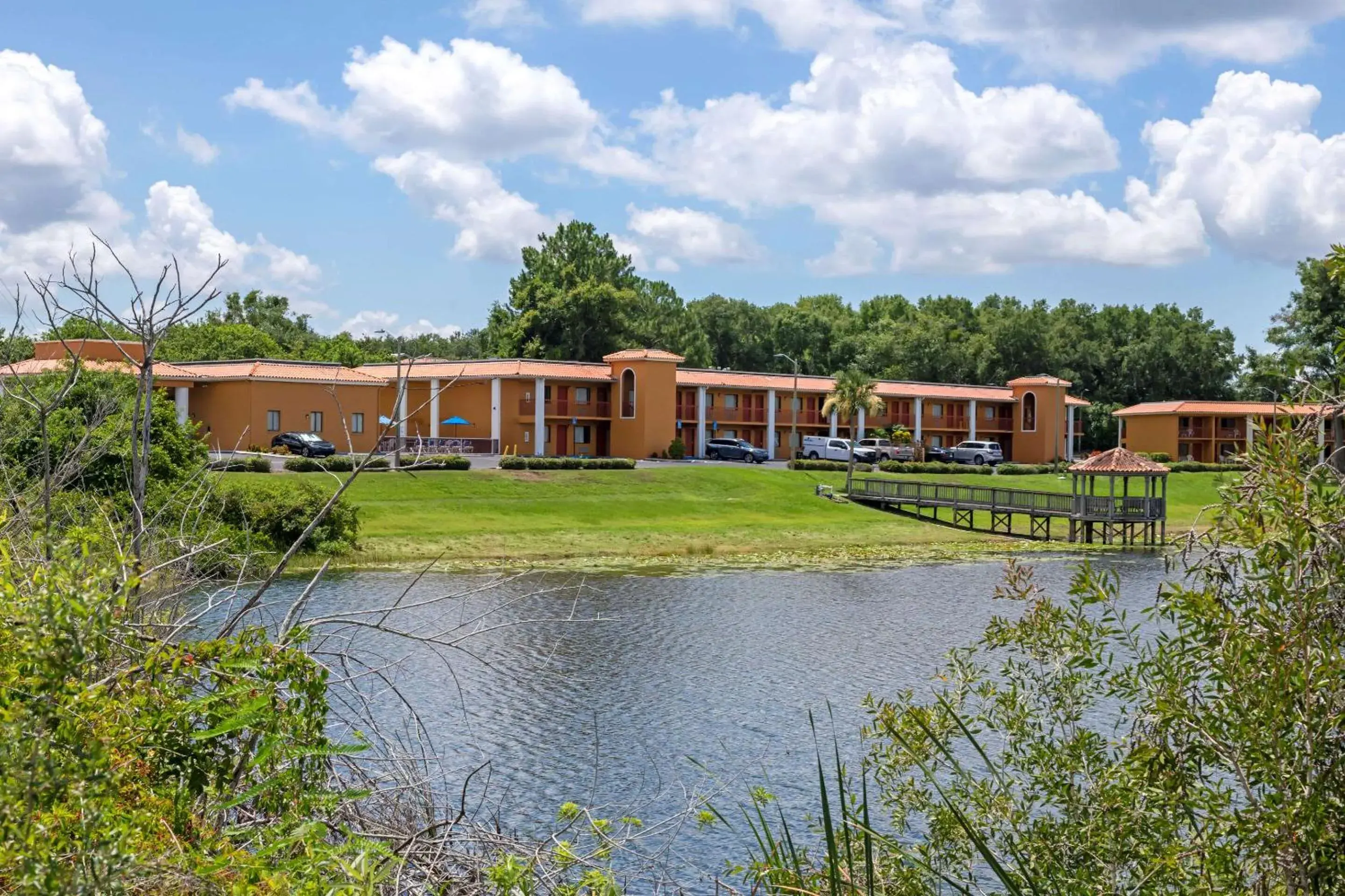 Quality Inn & Suites Mt Dora North Quality Inn & Suites Mt Dora North