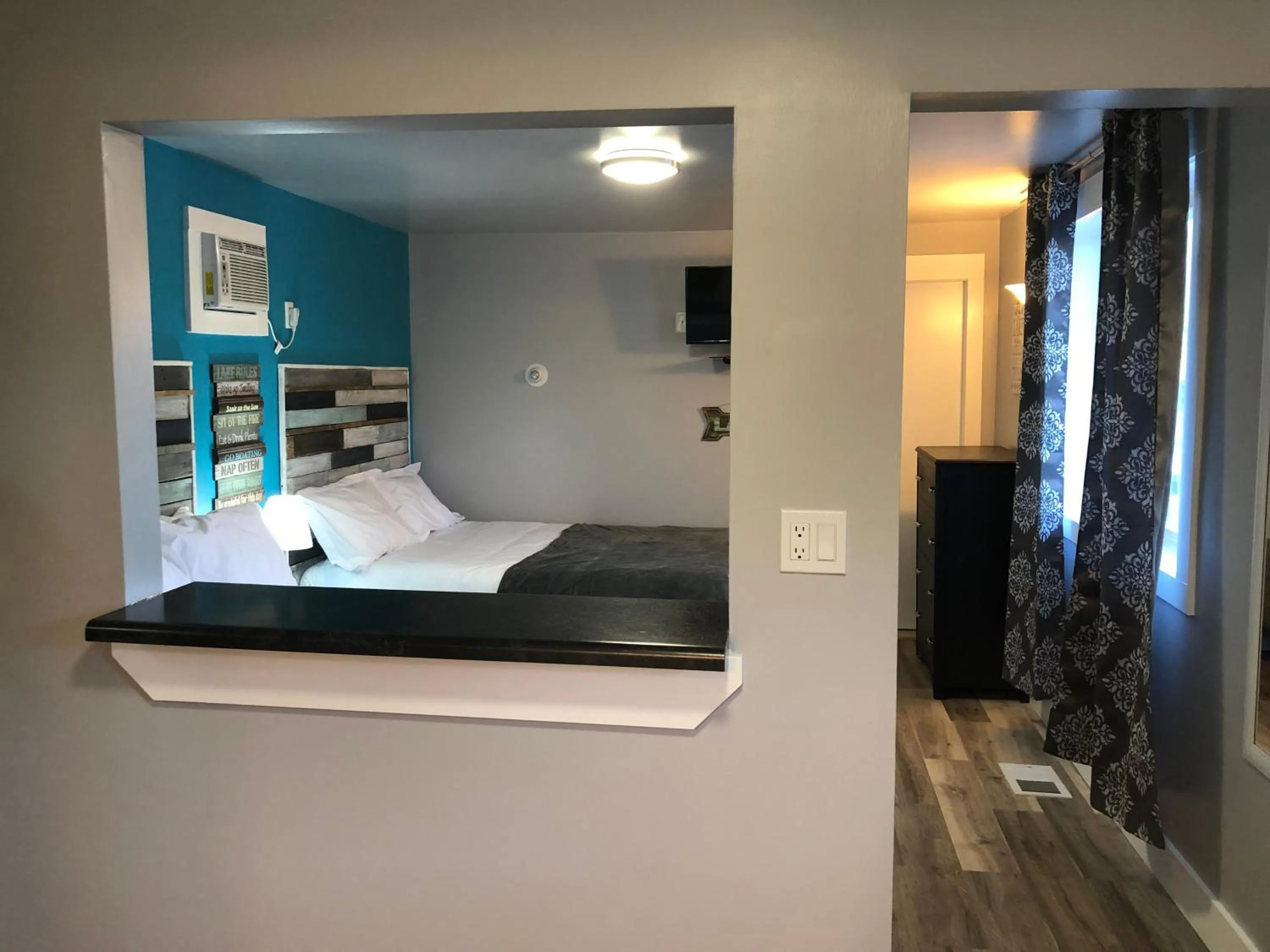 Bed in Alexander's Landing