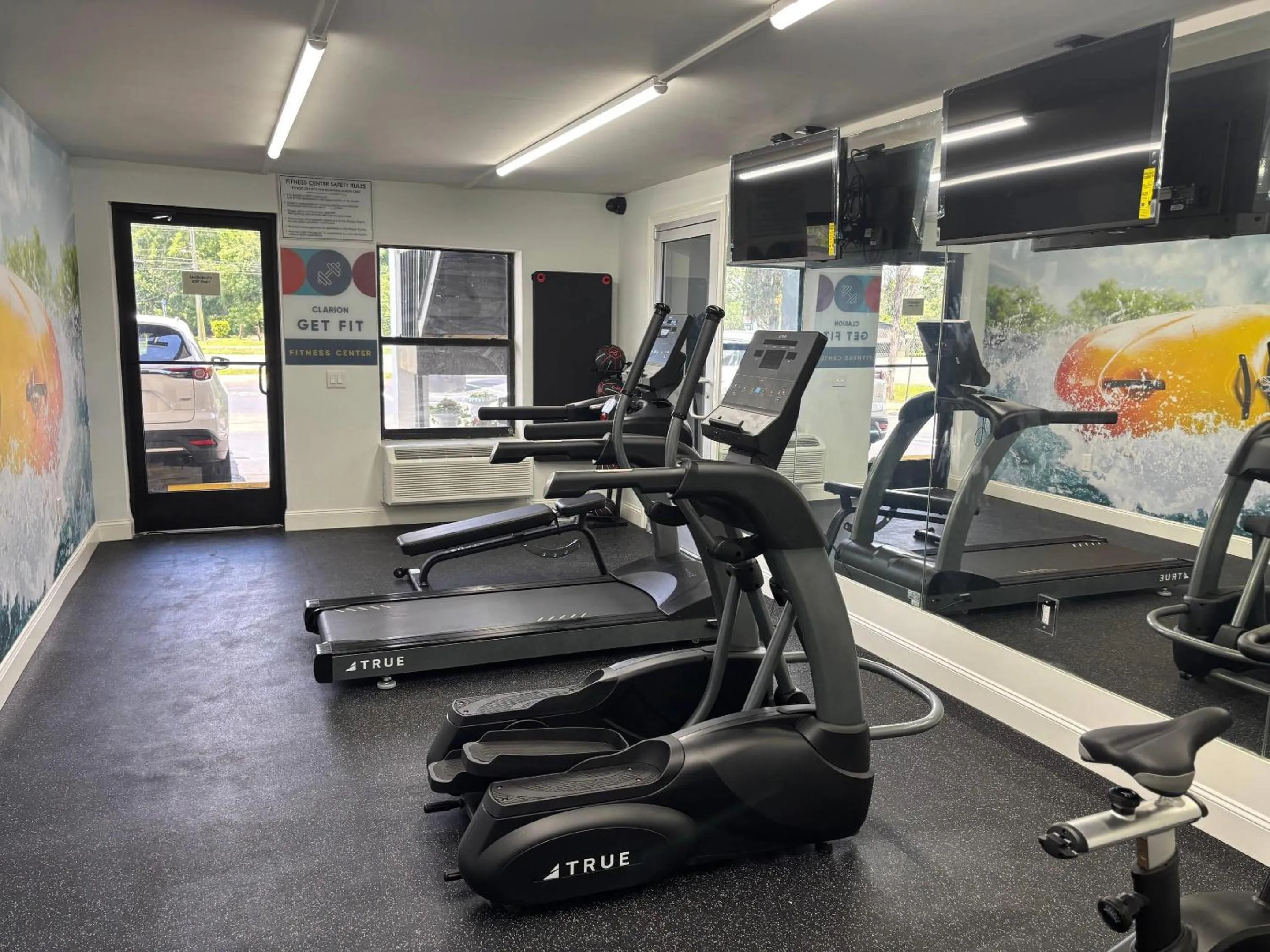 Fitness centre/facilities in Alachua Inn