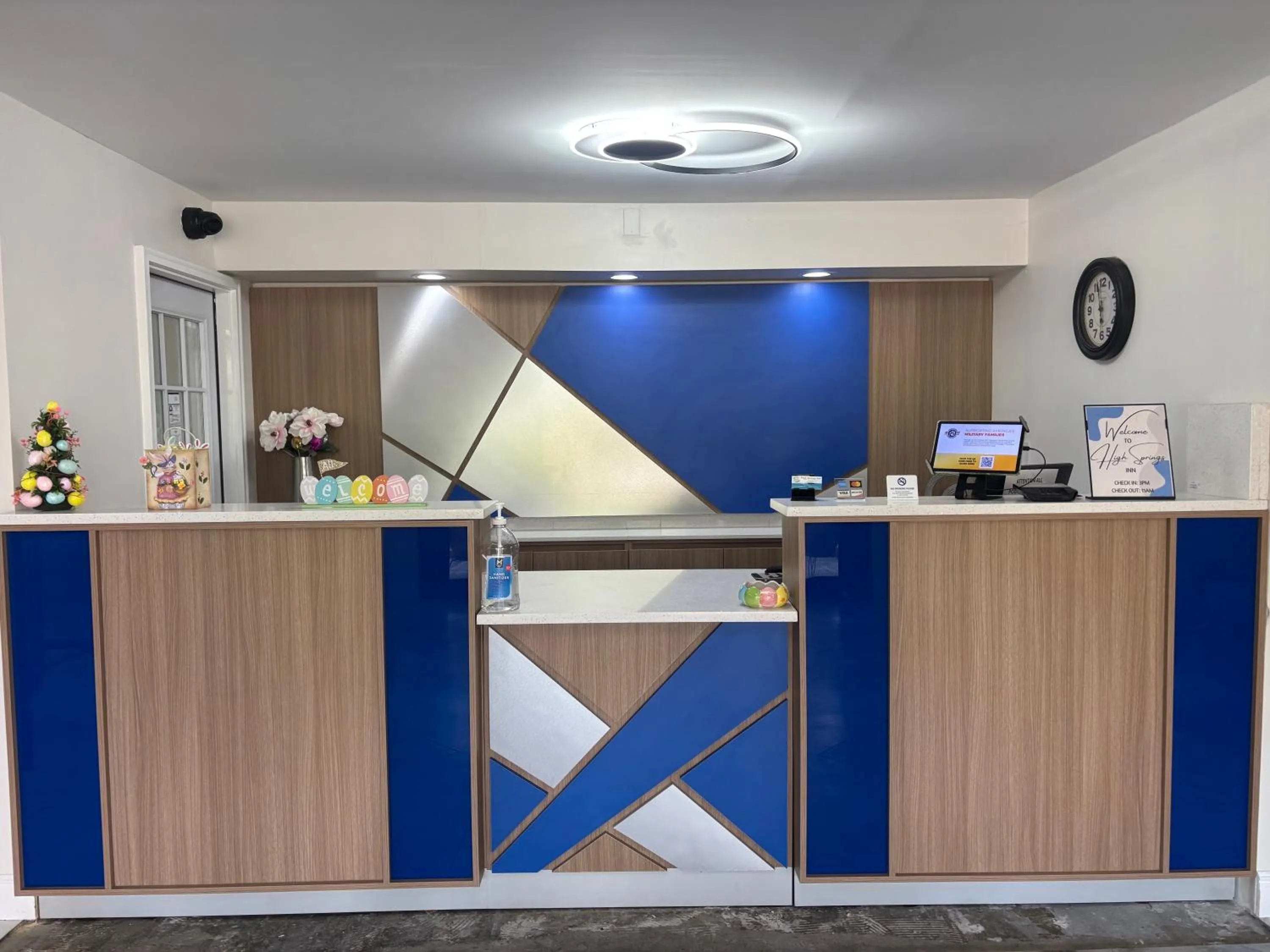 Lobby or reception in Alachua Inn