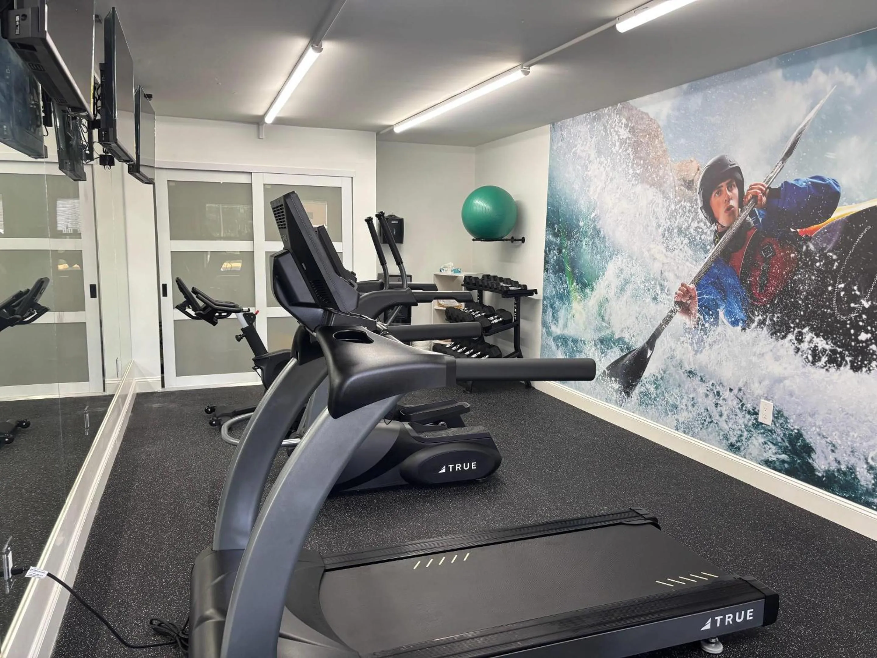 Fitness centre/facilities in Alachua Inn