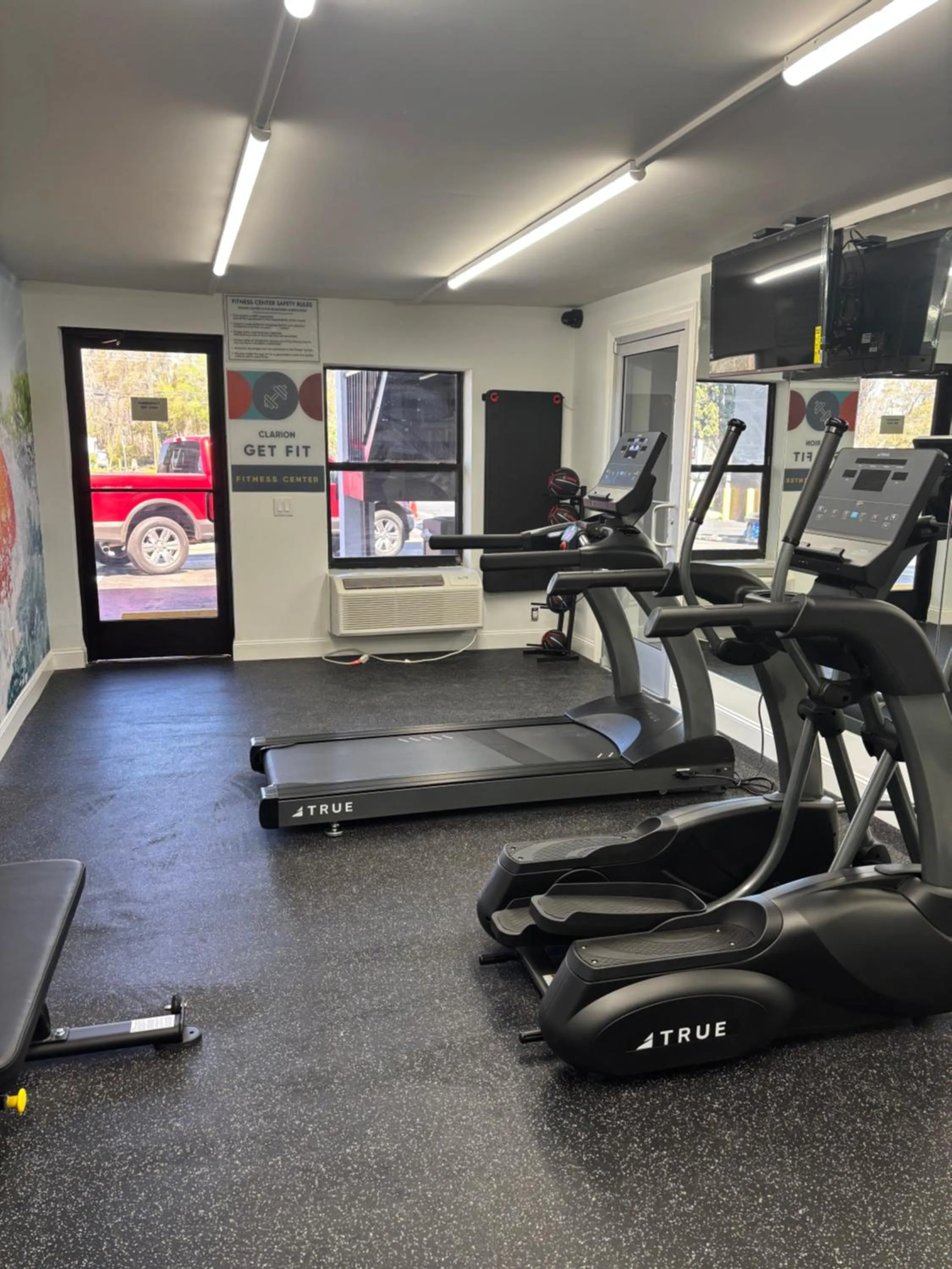 Fitness centre/facilities in Alachua Inn